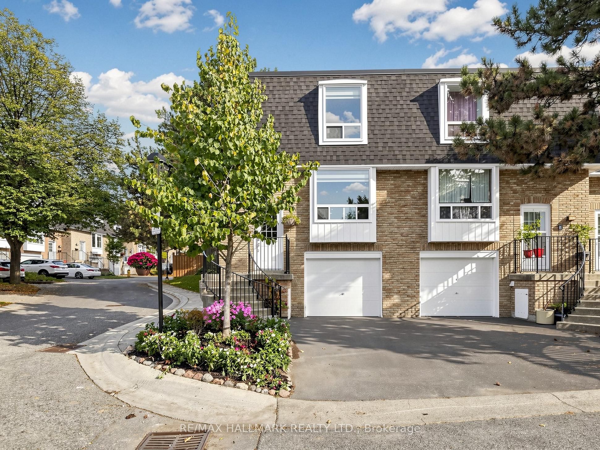 282 Royal Orchard Boulevard