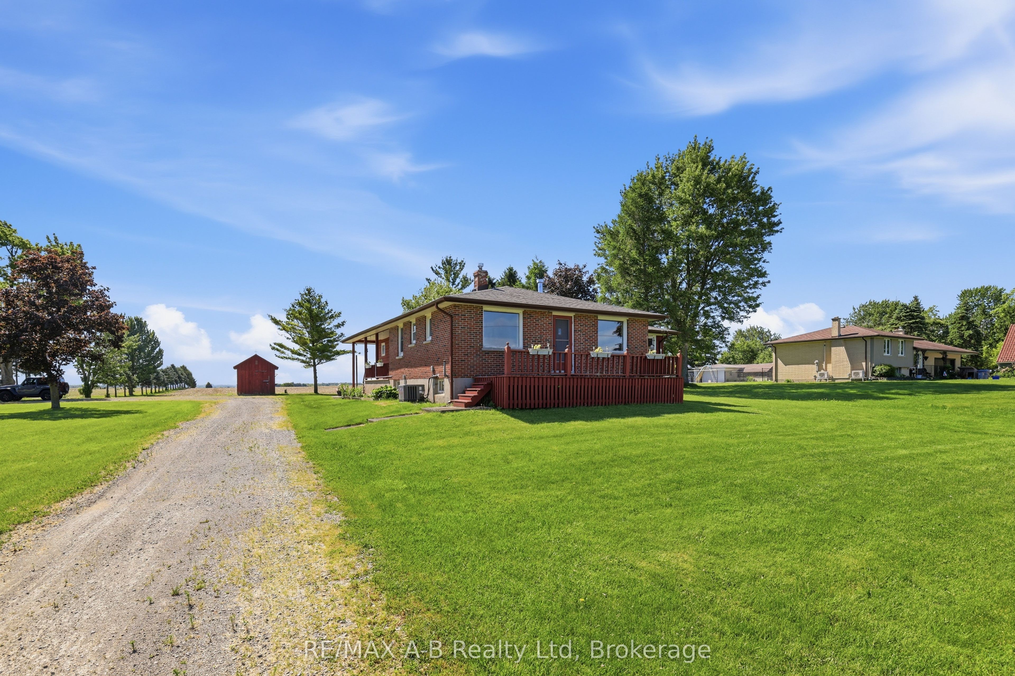 1033 Perth Rd 139 Line W