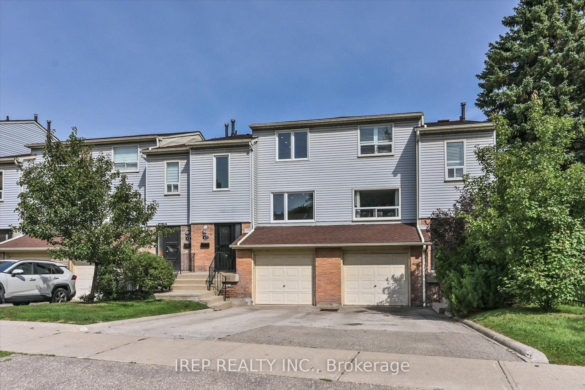 1055 Shawnmarr Road 43