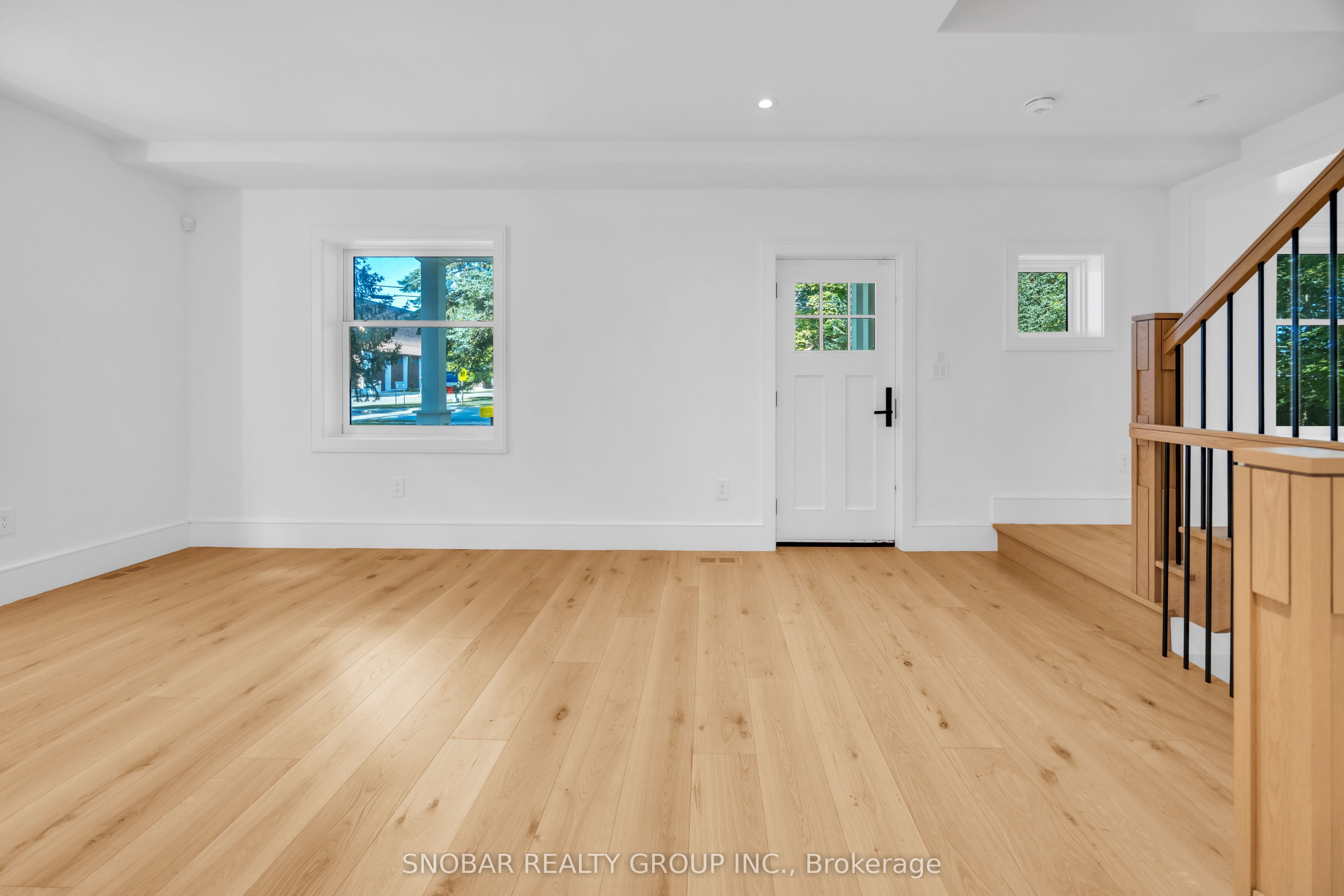 1160 Clarkson Road N