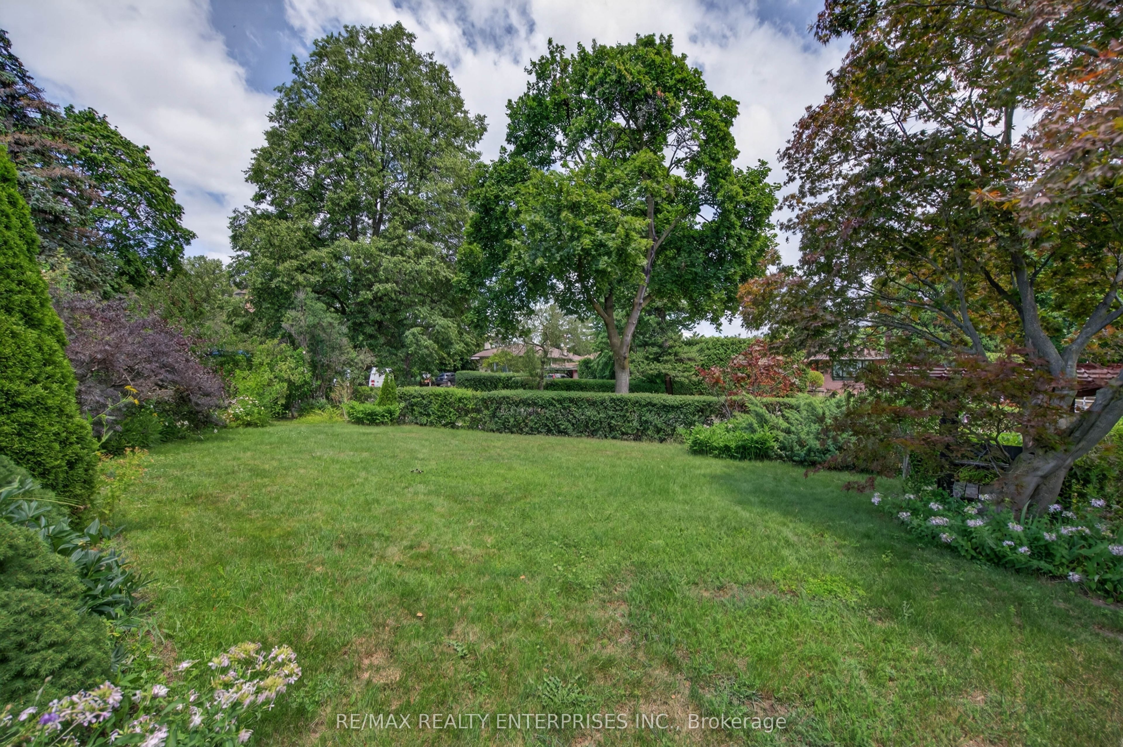 1282 Daimler Road