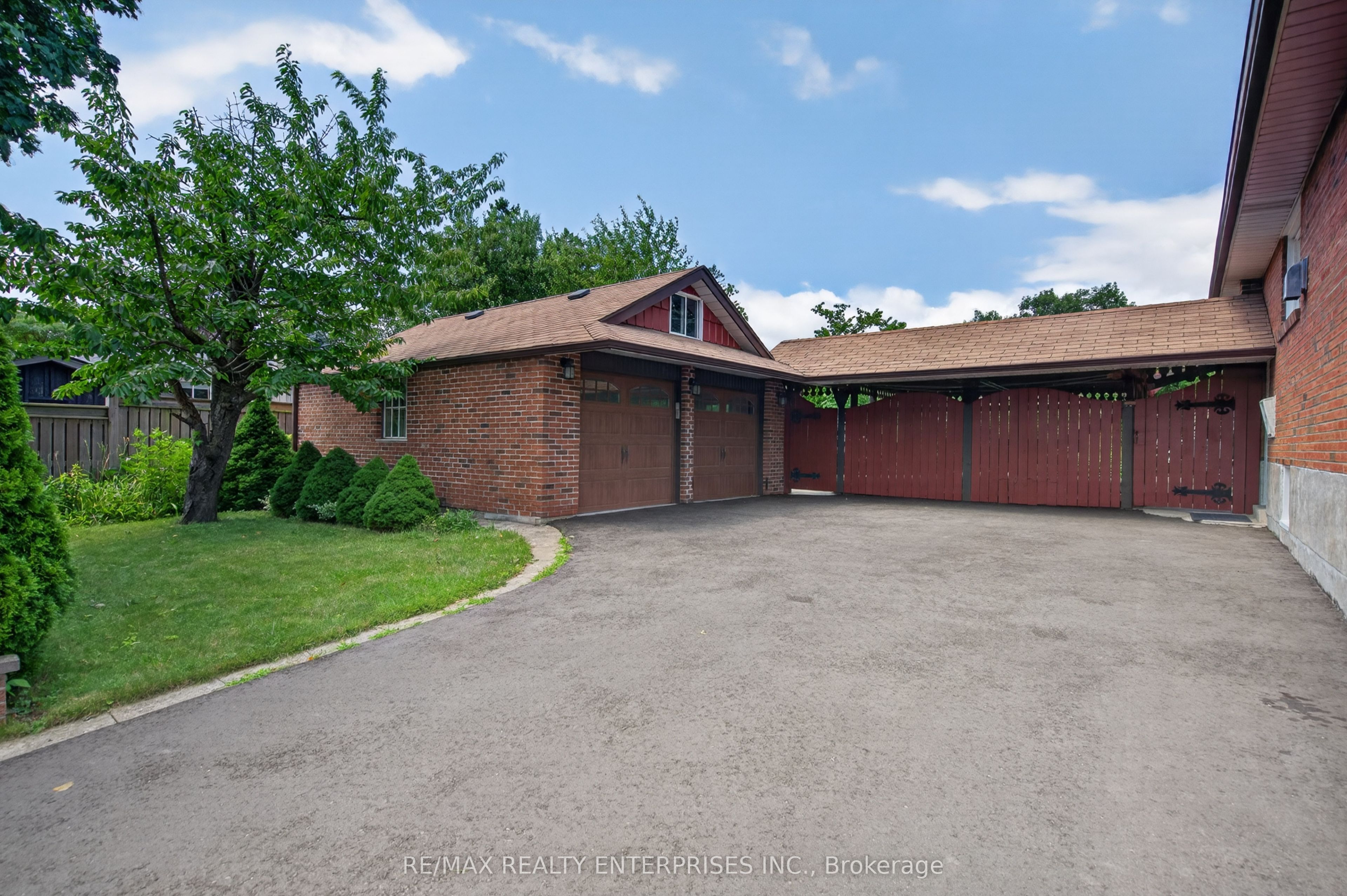 1282 Daimler Road