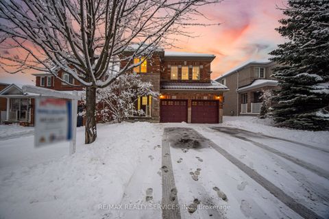 917 Joe Persechini Drive Newmarket ON L3X 2Y8