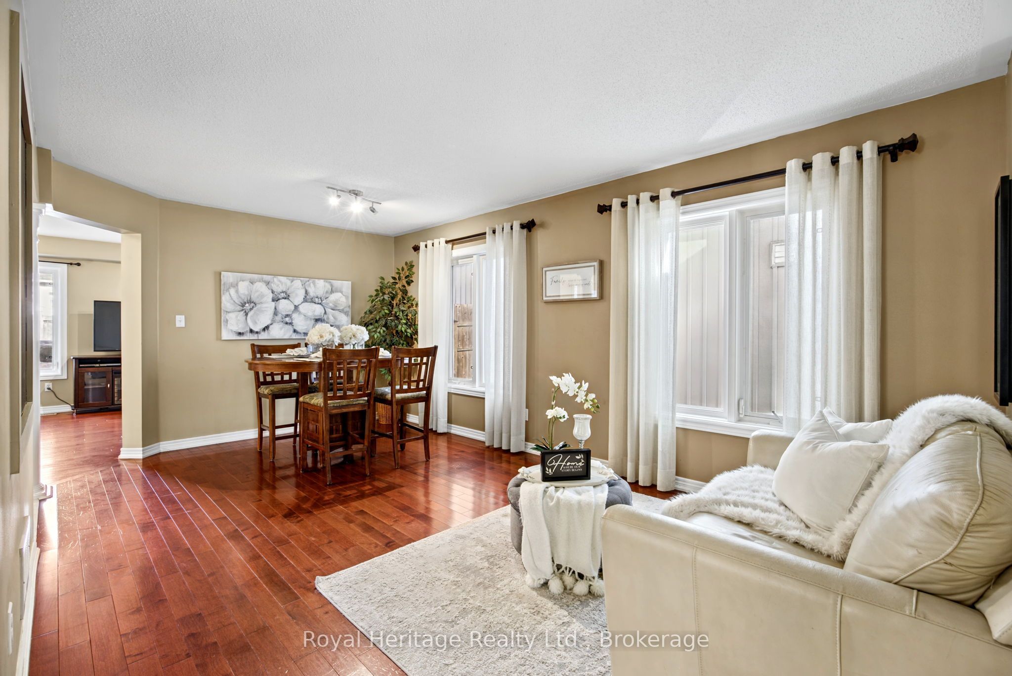 65 Cranborne Crescent