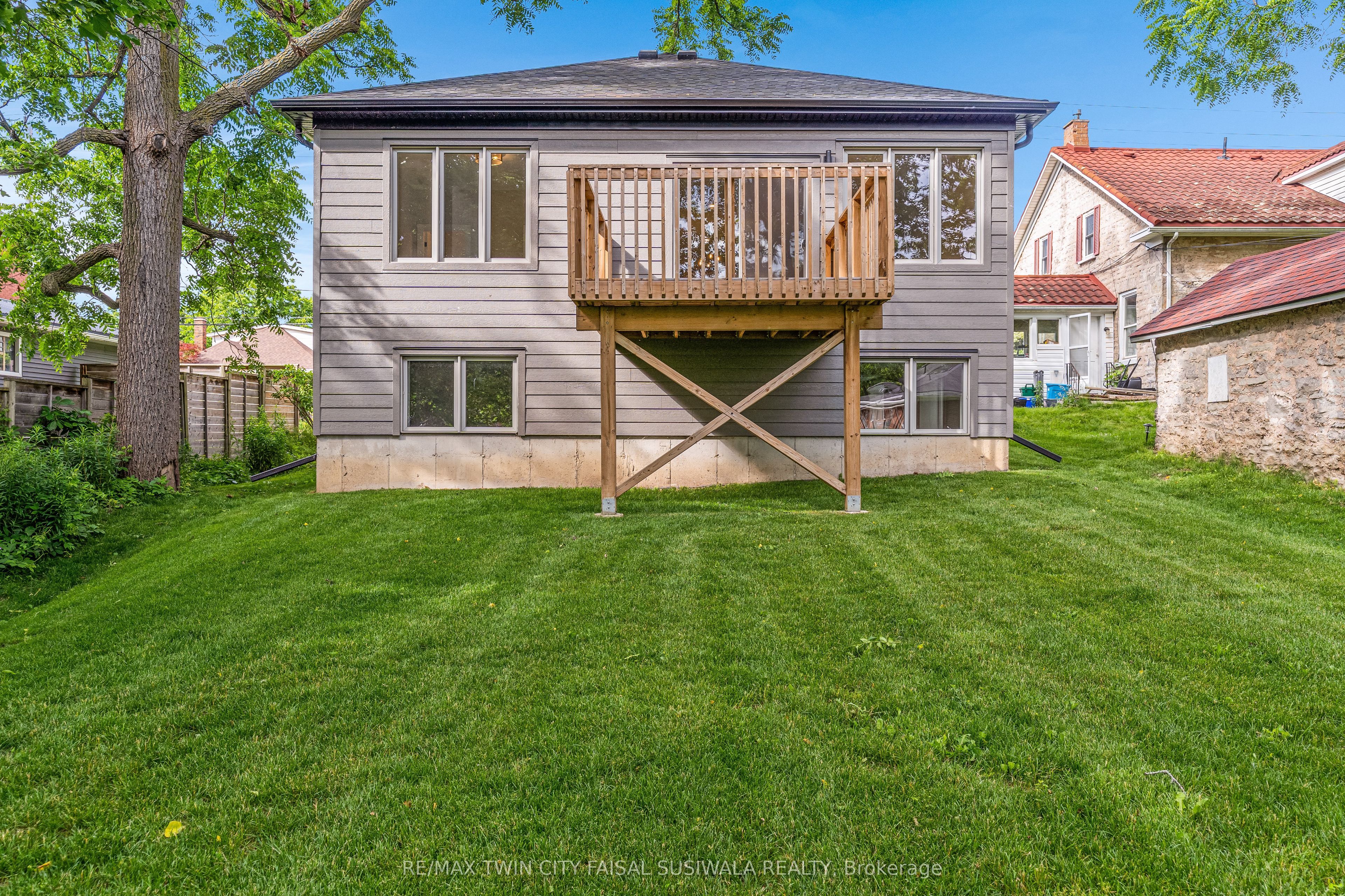 1188 QUEENSTON Road