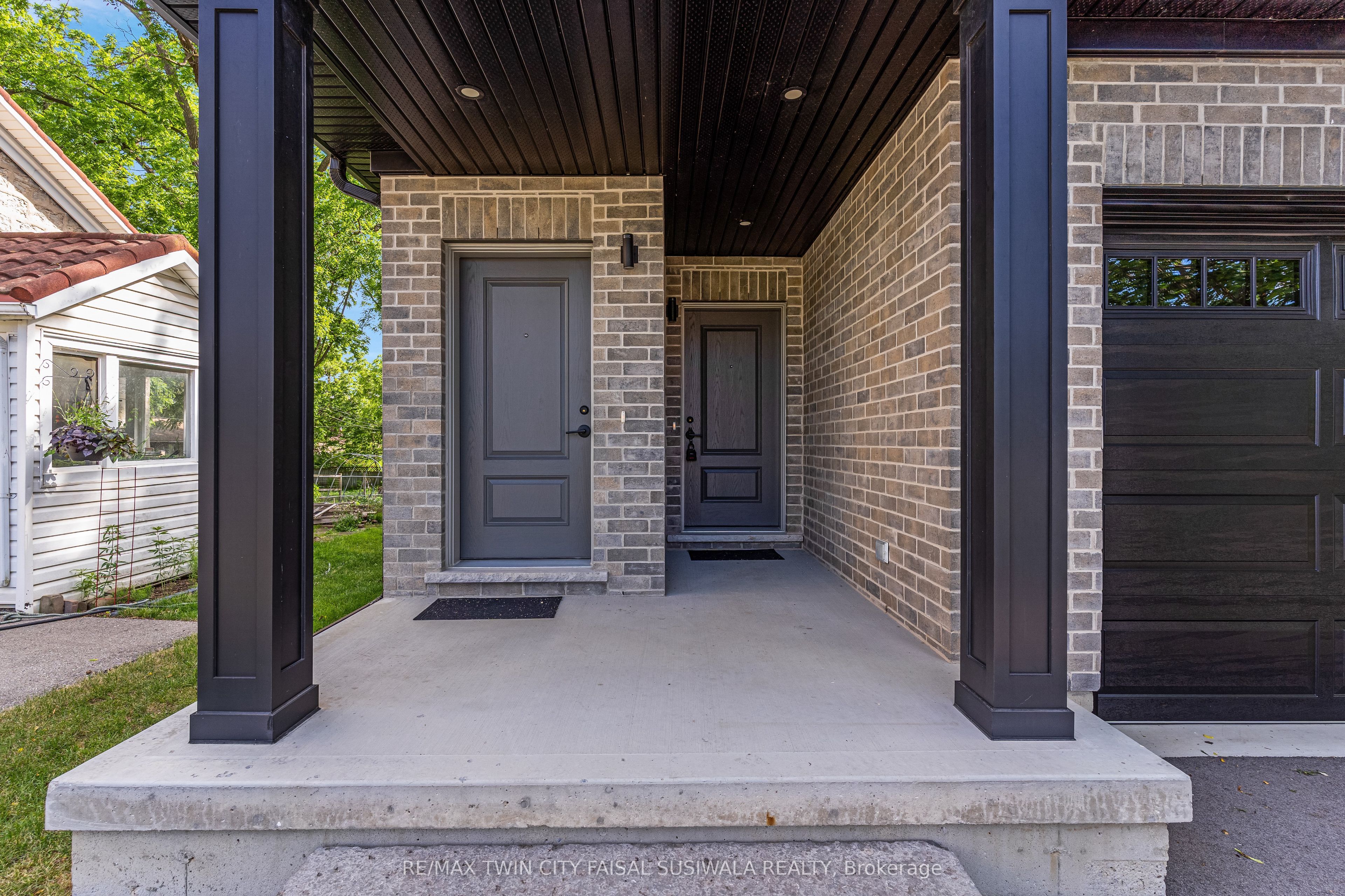 1188 QUEENSTON Road