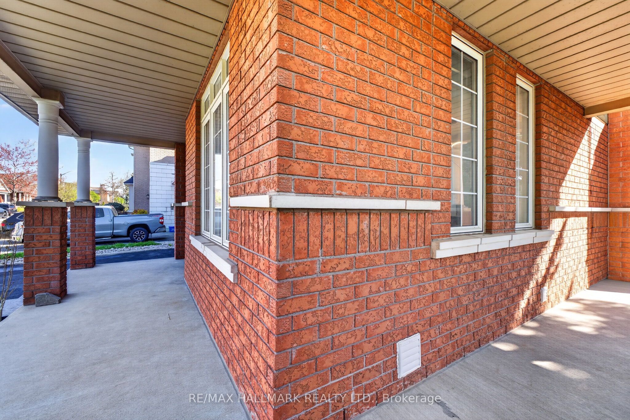 57 Saint Nicholas Crescent