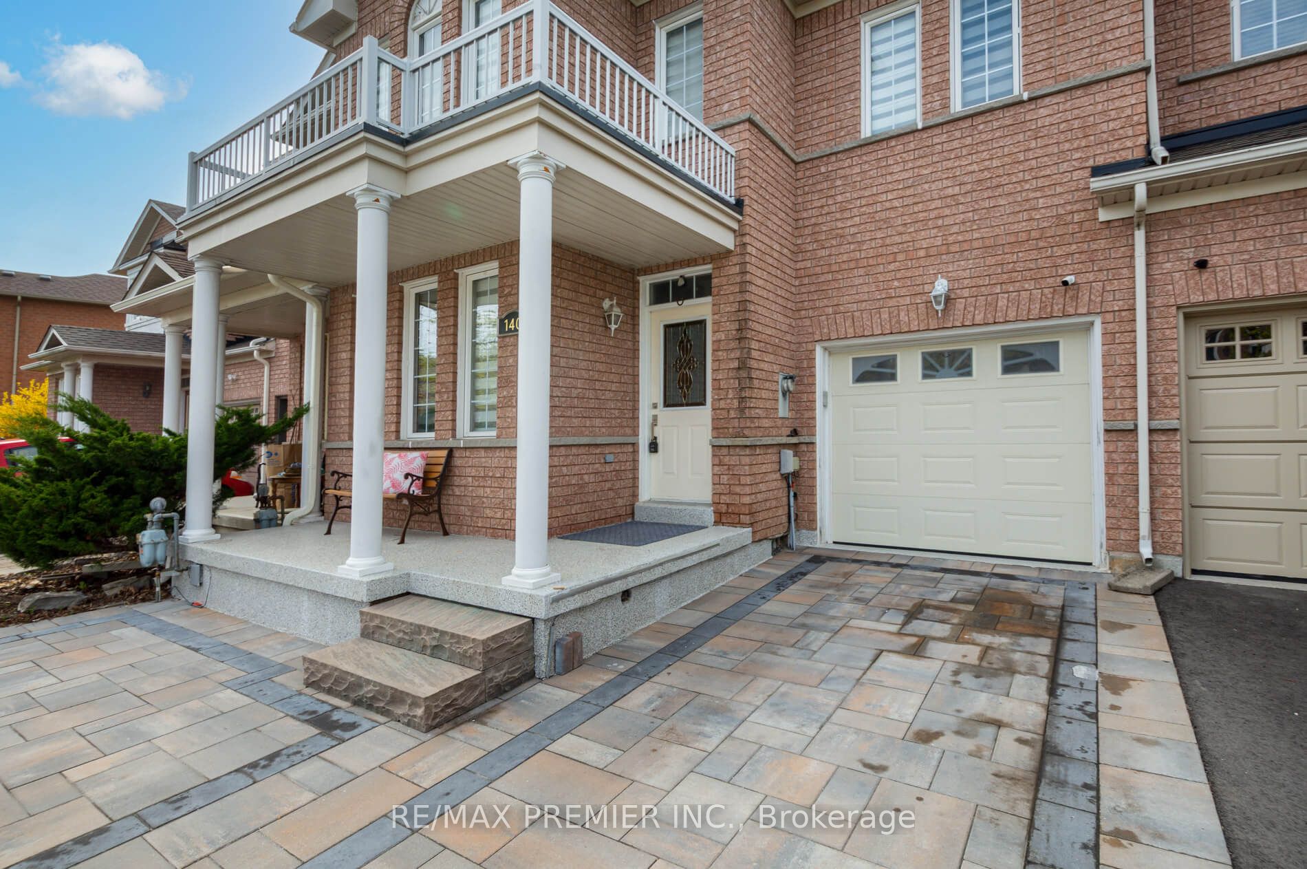 140 Dolce Crescent