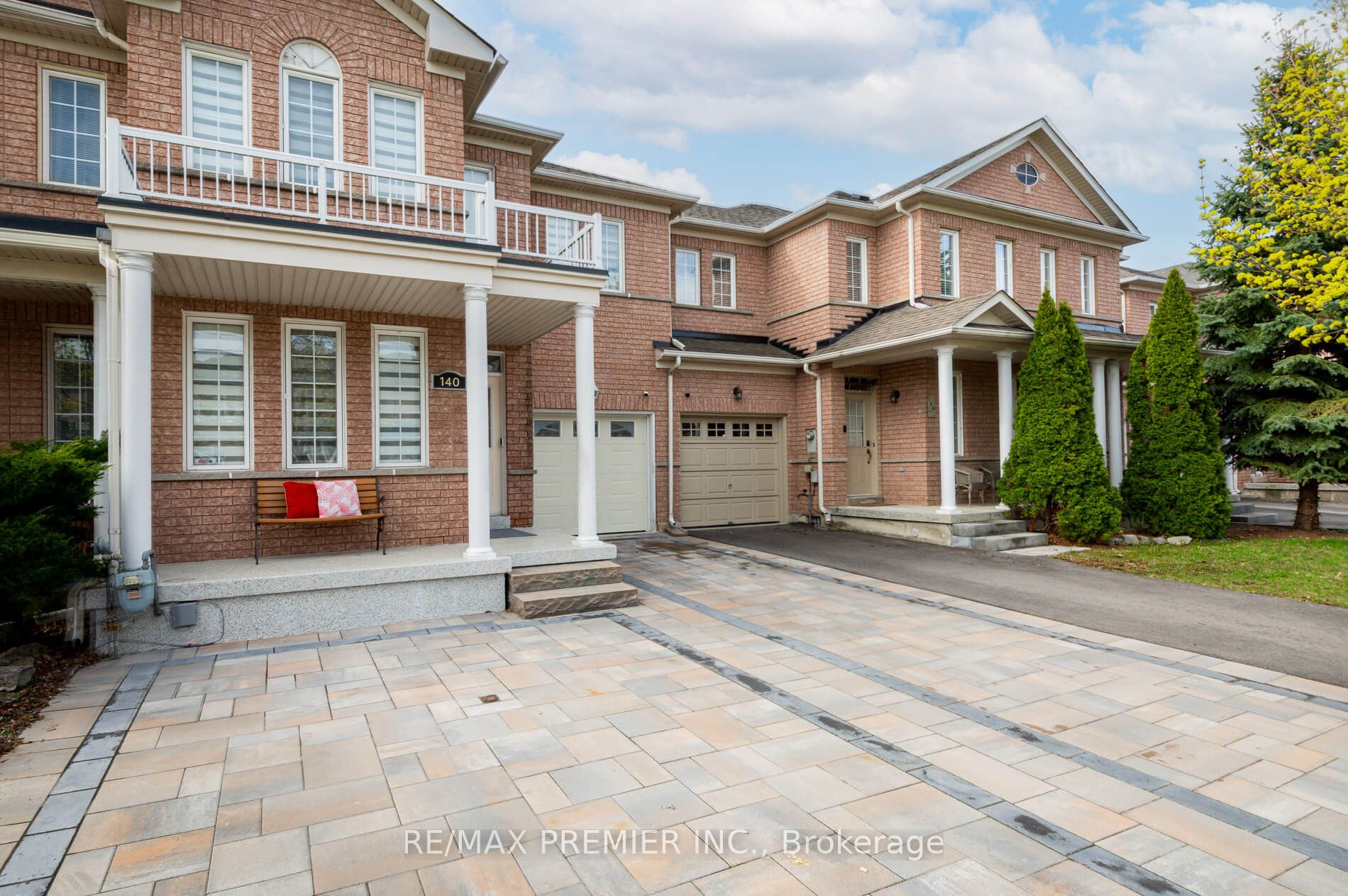 140 Dolce Crescent