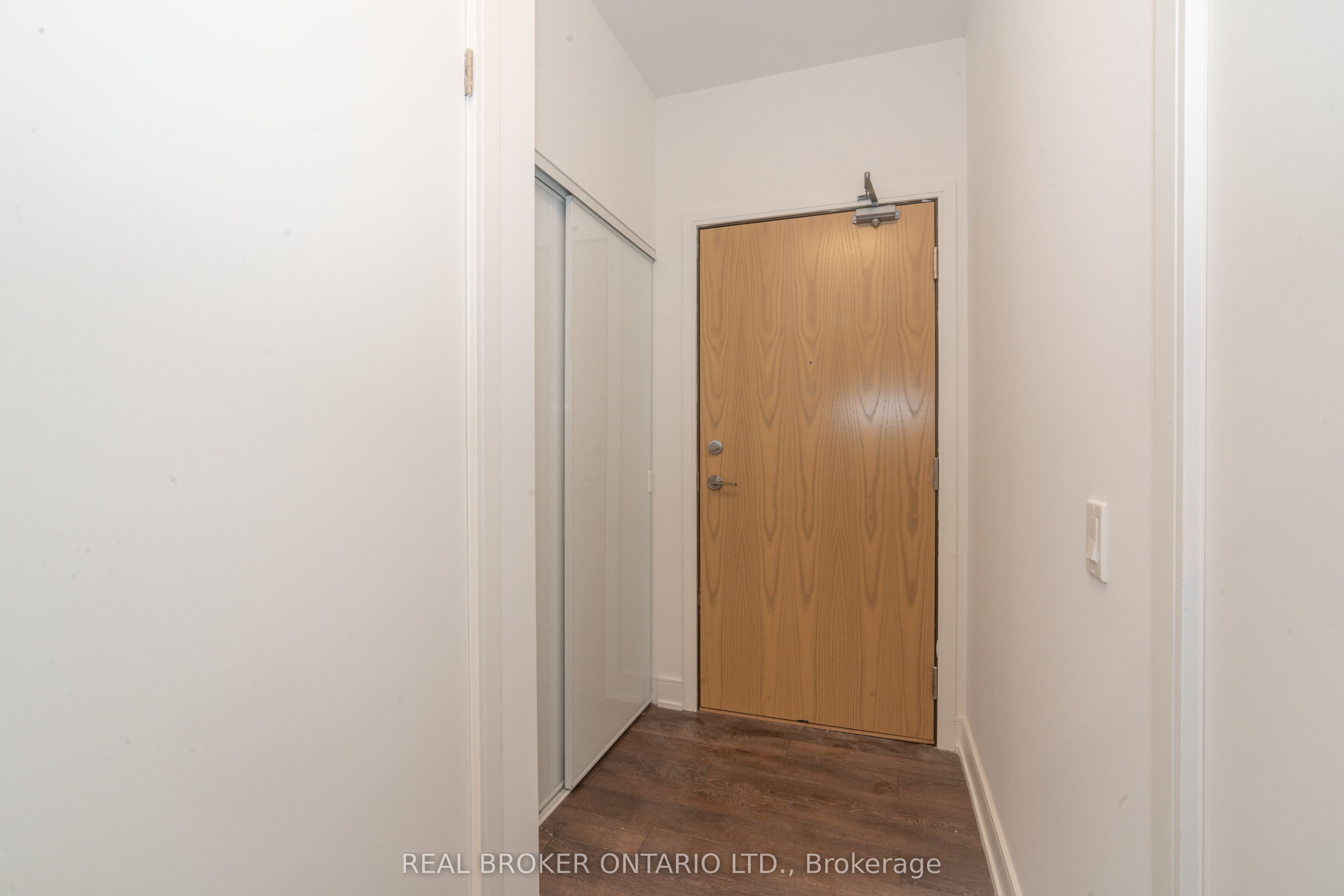 1350 Ellesmere Road 327