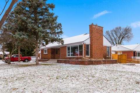 9 Elizabeth Avenue Kingston ON K7M 3G9