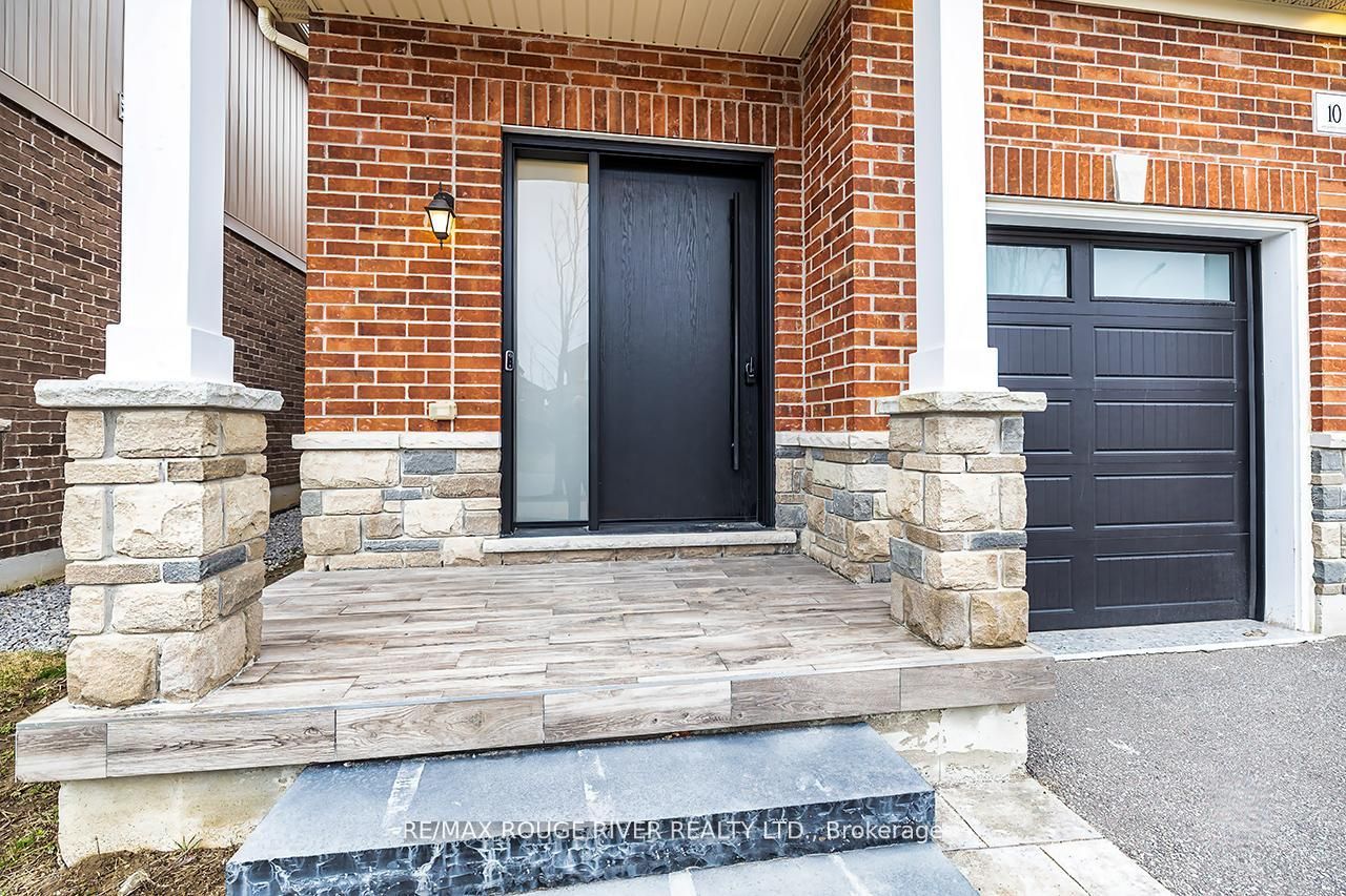 10 Moses Crescent