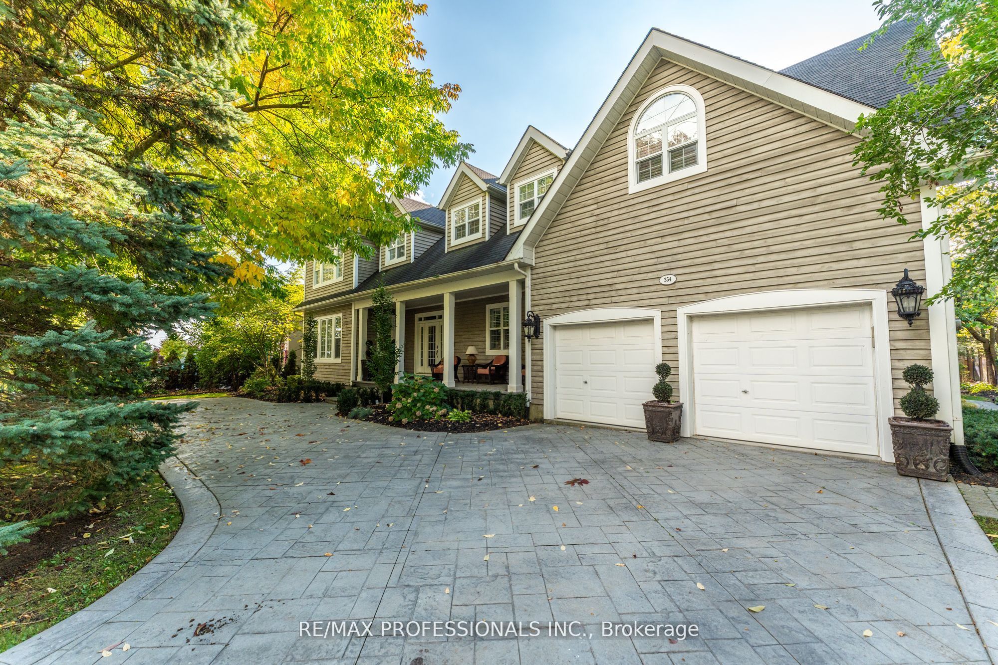 354 Country Club Crescent