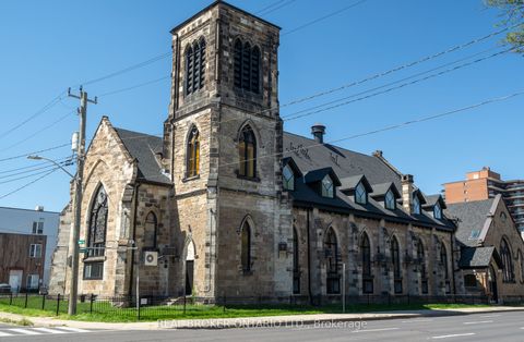 16 West Avenue S Hamilton ON L8N 2S1