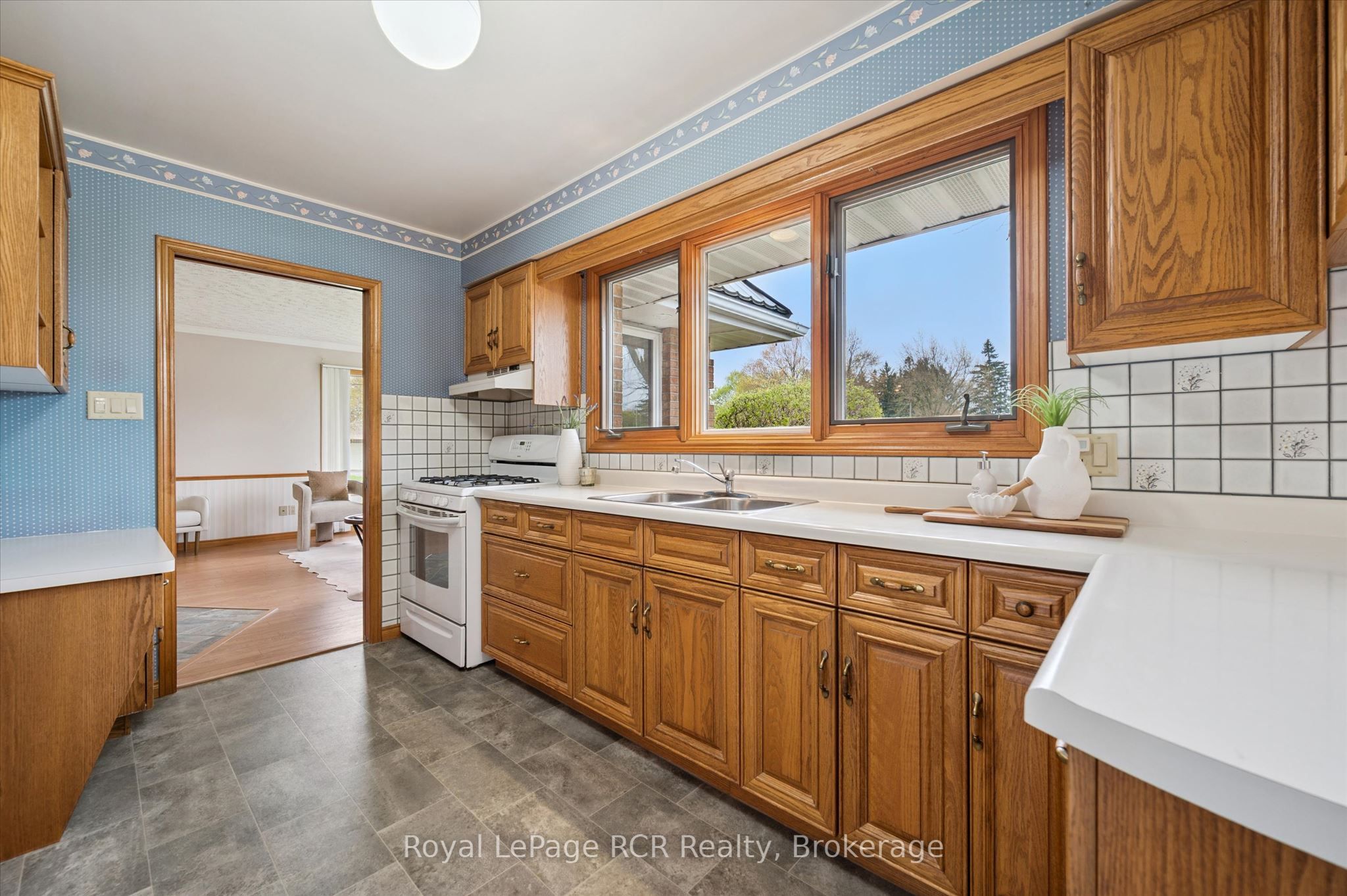 5 Jackson Crescent