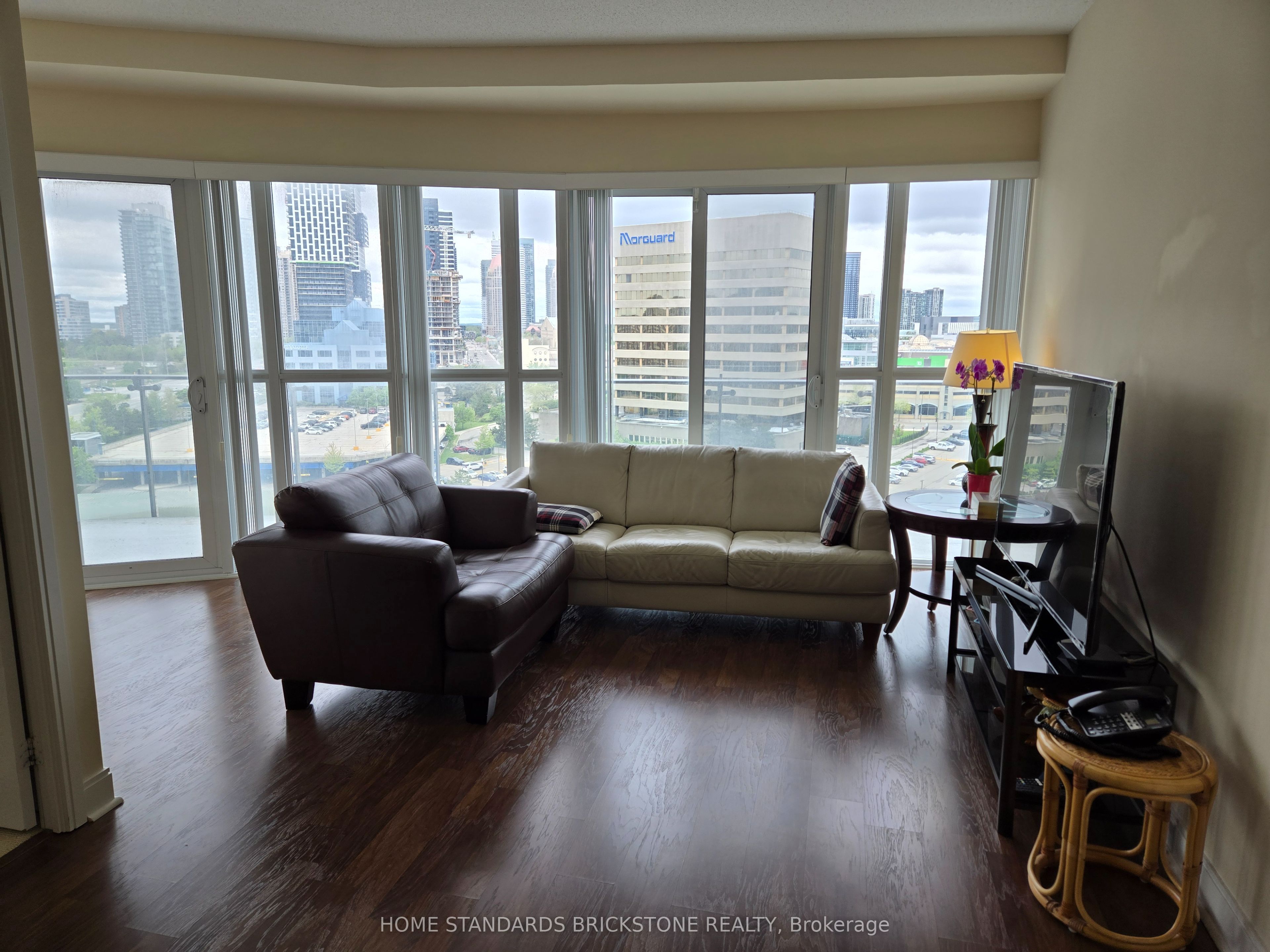 50 Absolute Avenue 1106