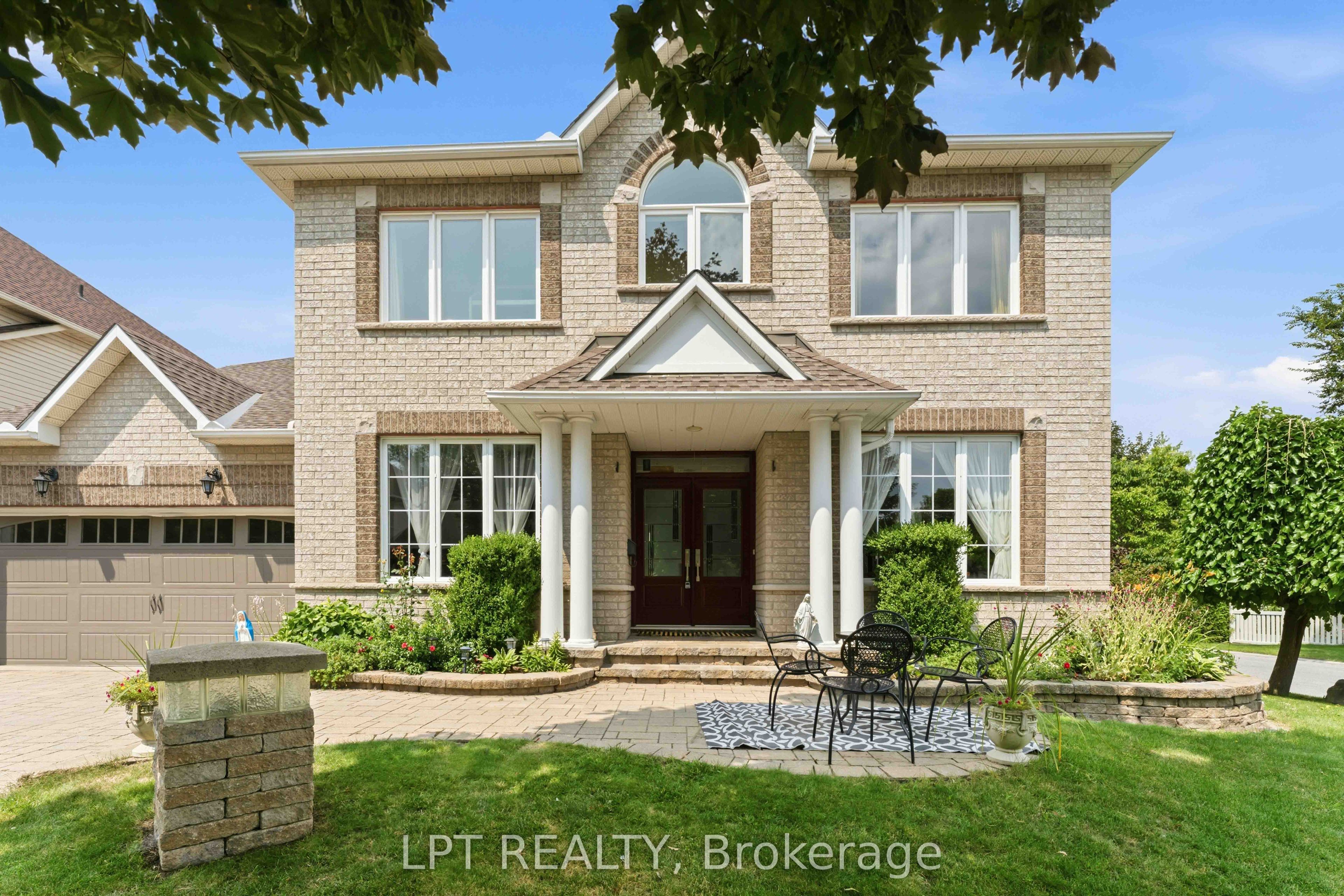 38 Crosspointe Avenue