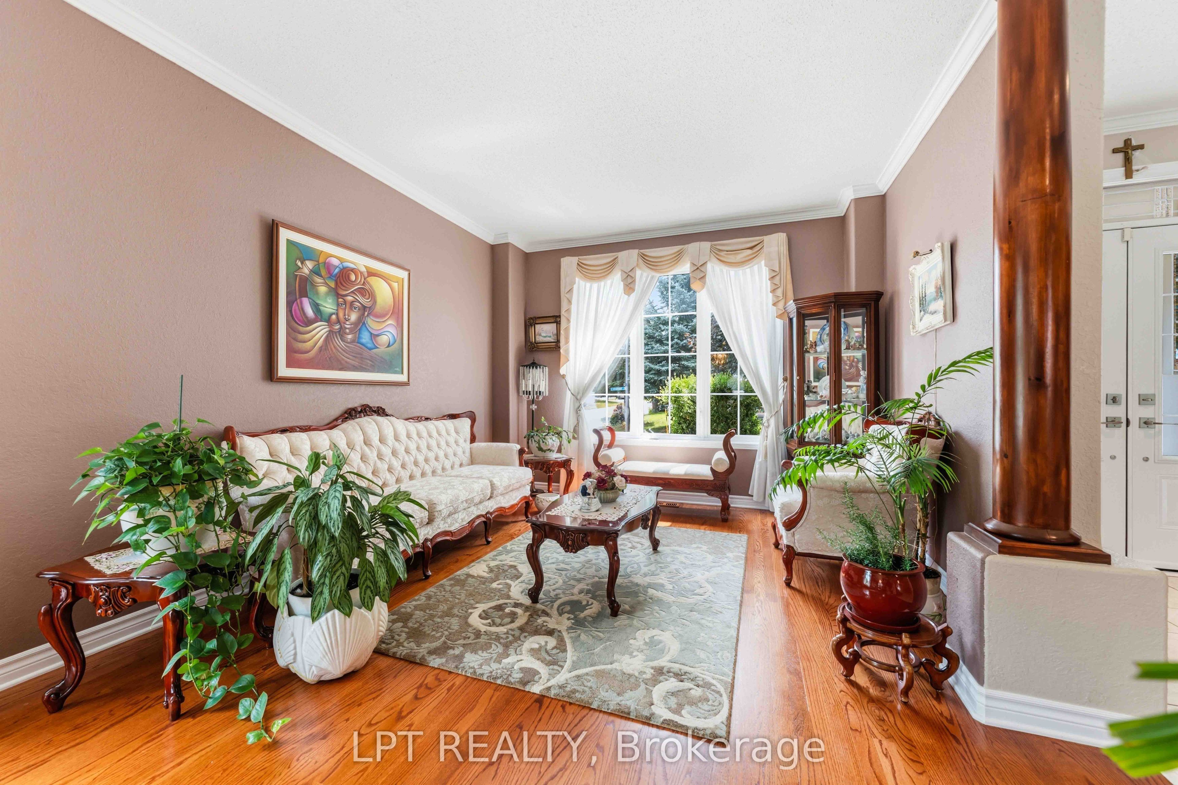 38 Crosspointe Avenue