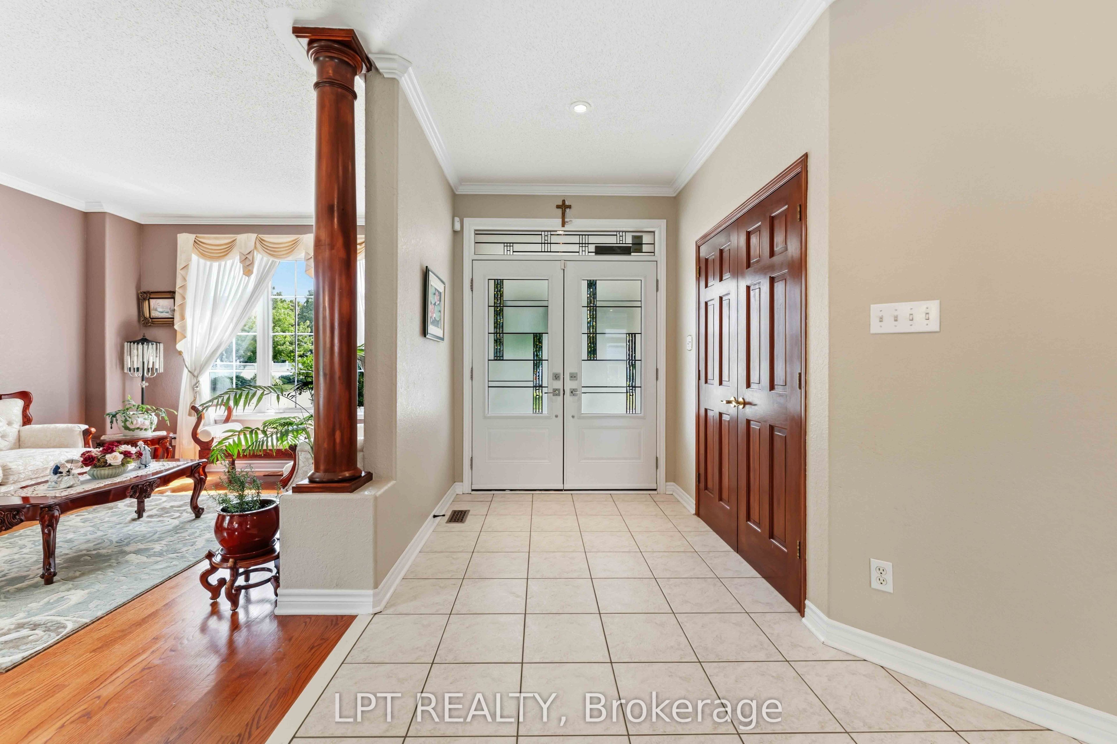 38 Crosspointe Avenue