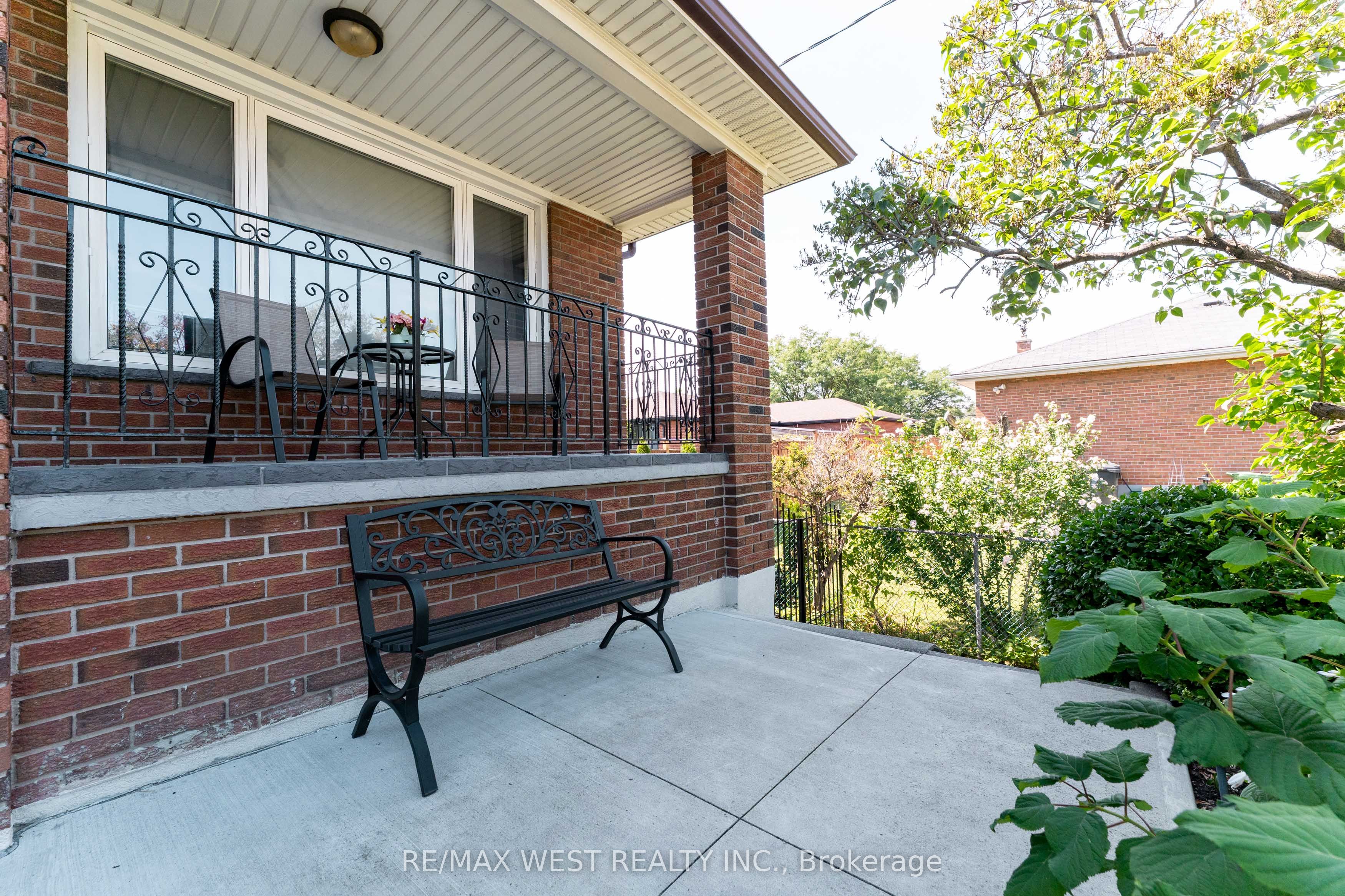 25A St Andrews Boulevard
