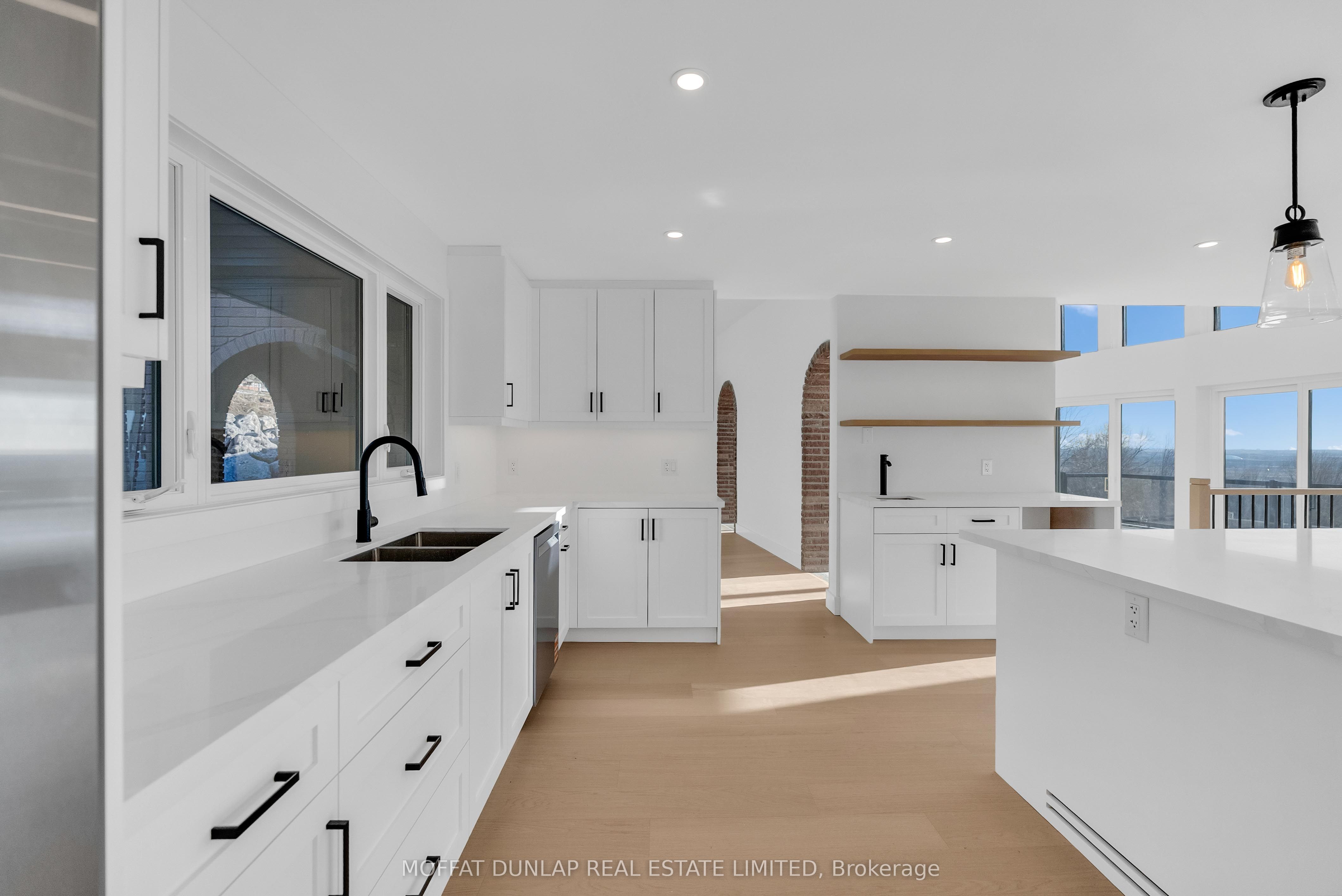 7139 Appleby Line N/A N