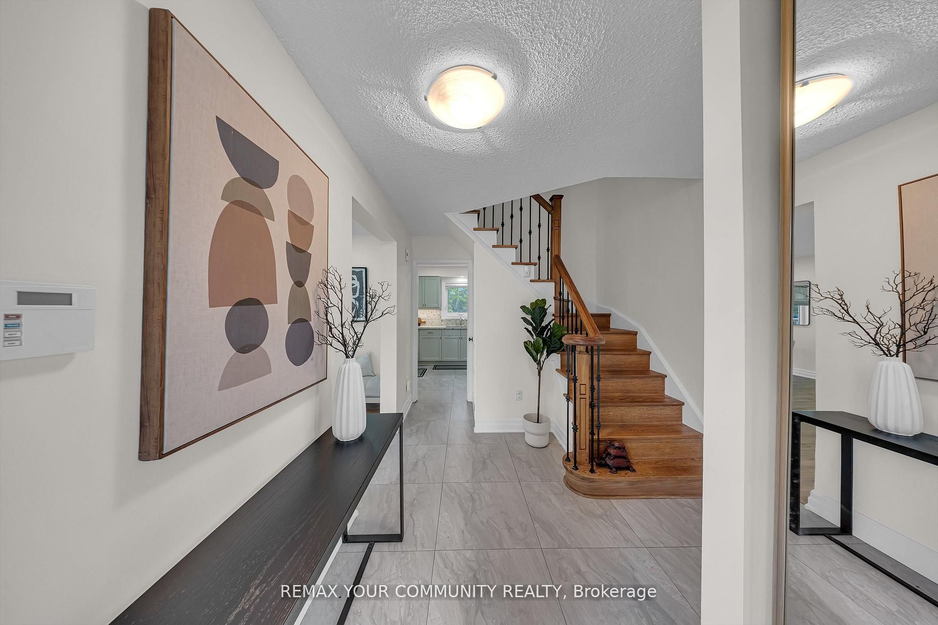 22 Madelaine Crescent