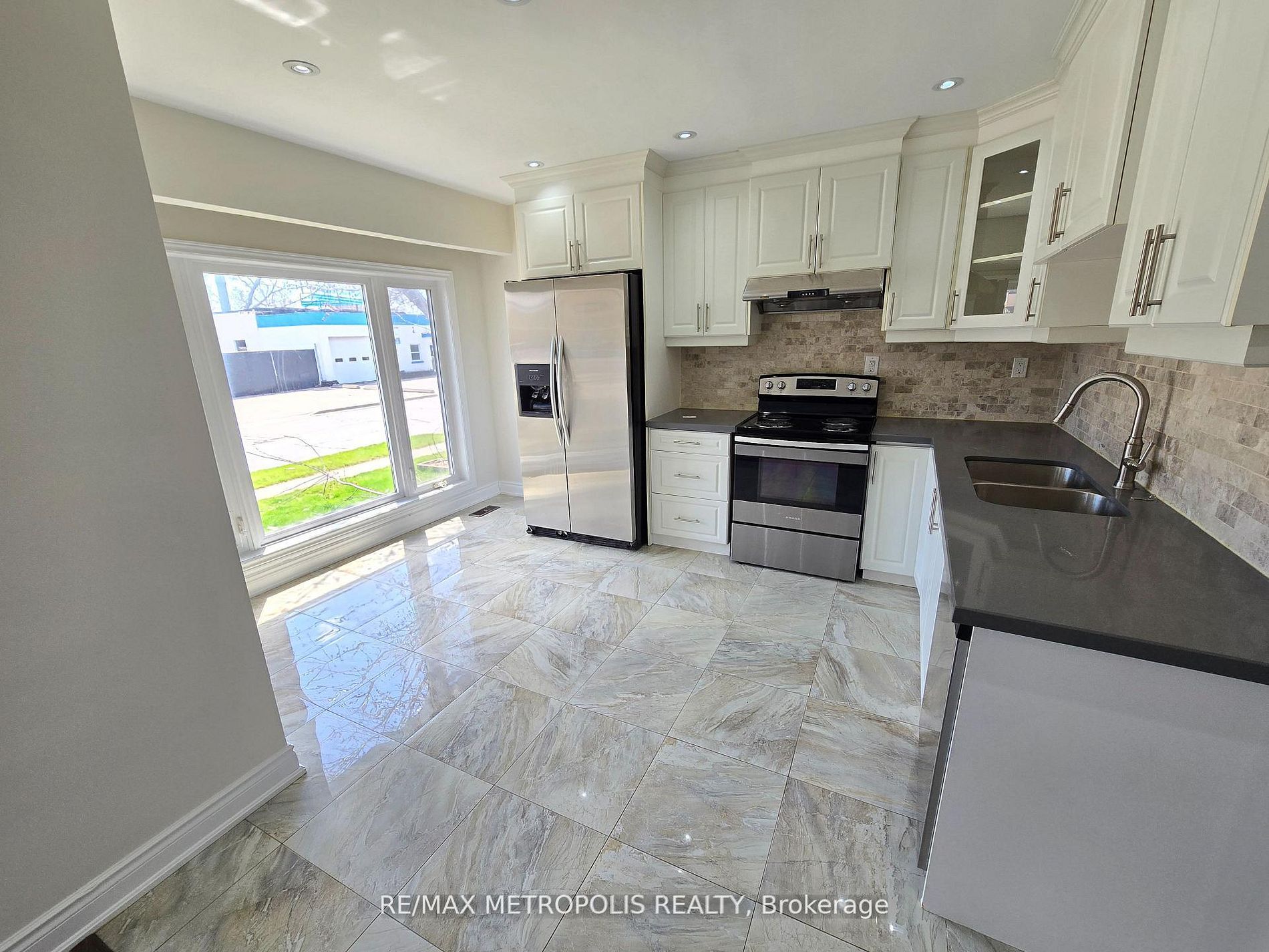 238 Toronto Avenue