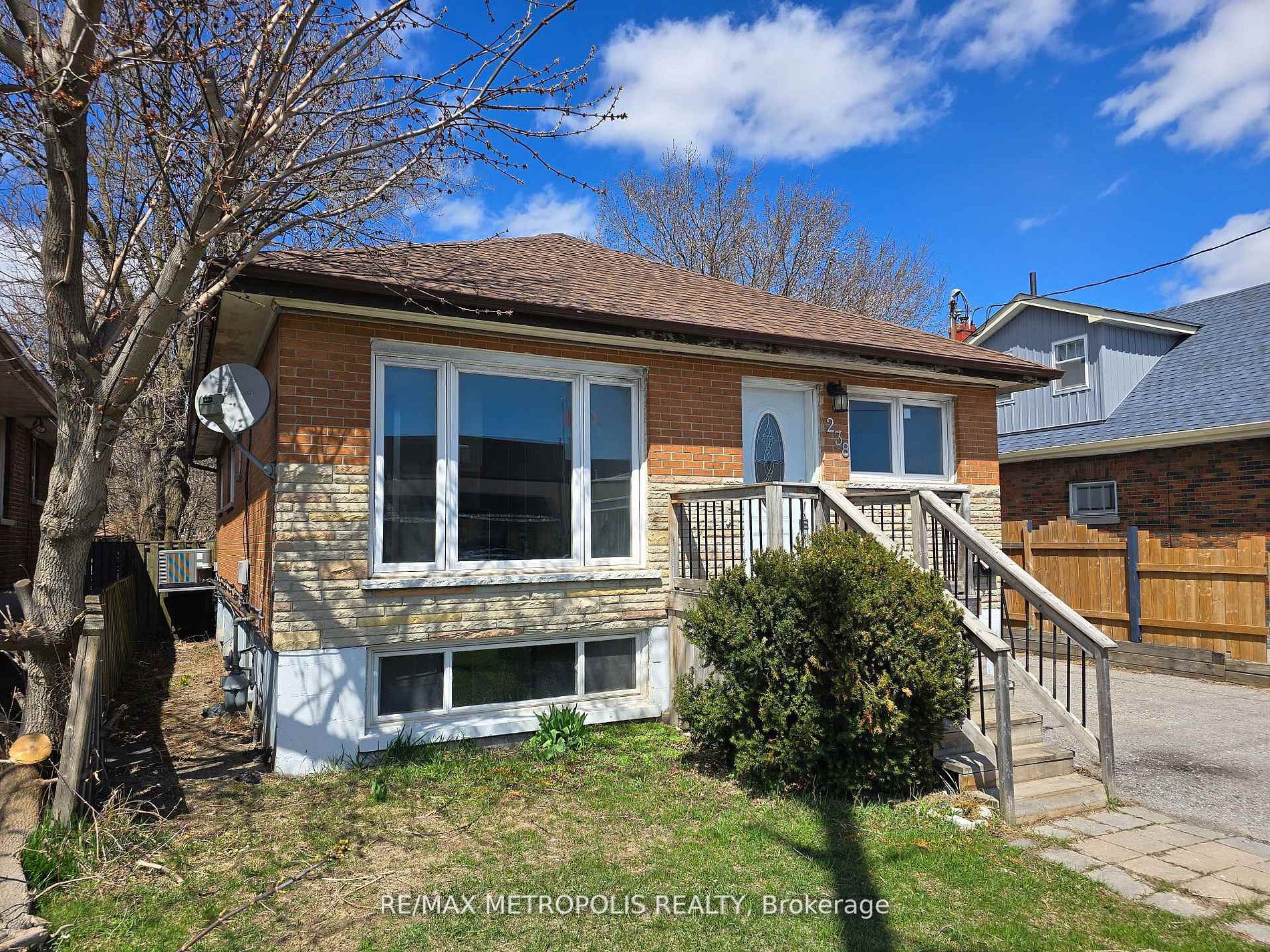 238 Toronto Avenue