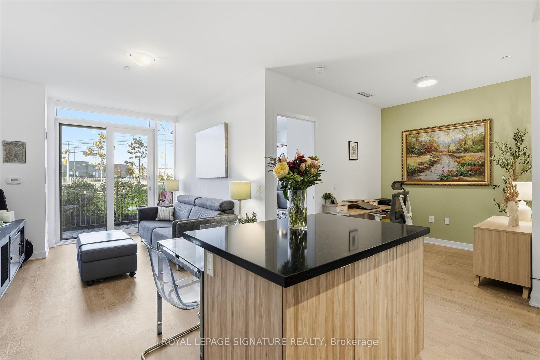 4655 Metcalfe Avenue B101
