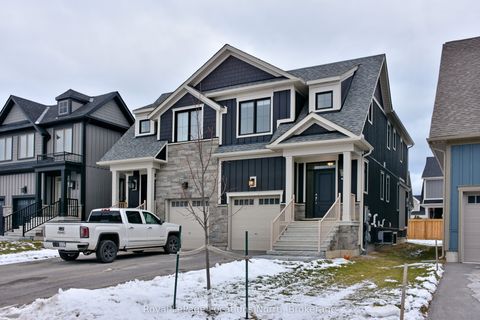 185 Yellow Birch Crescent Blue Mountains ON L9Y 0Z3