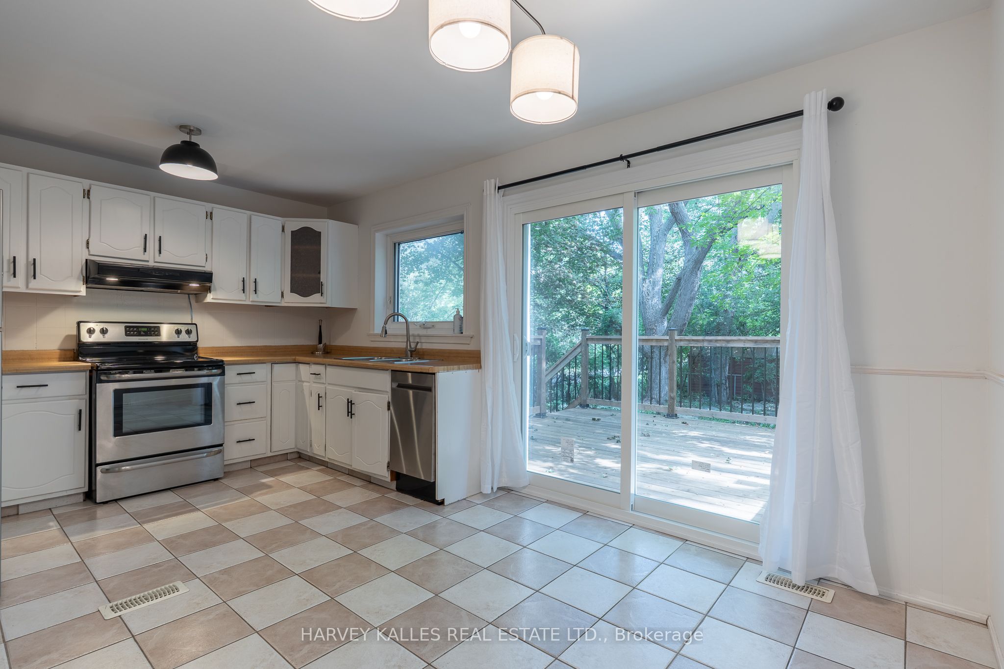 2258 Brookhurst Road