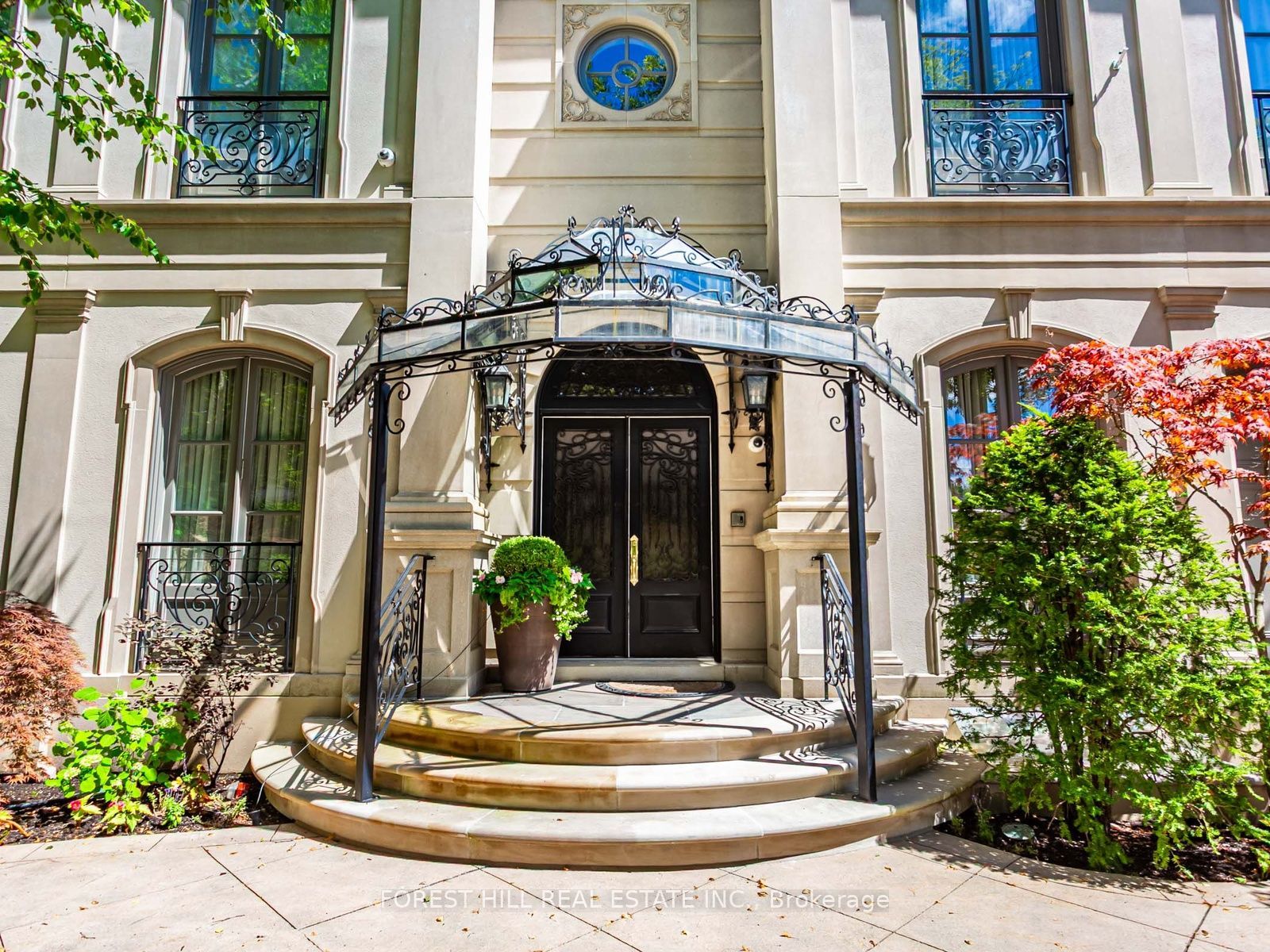 105 Dunvegan Road