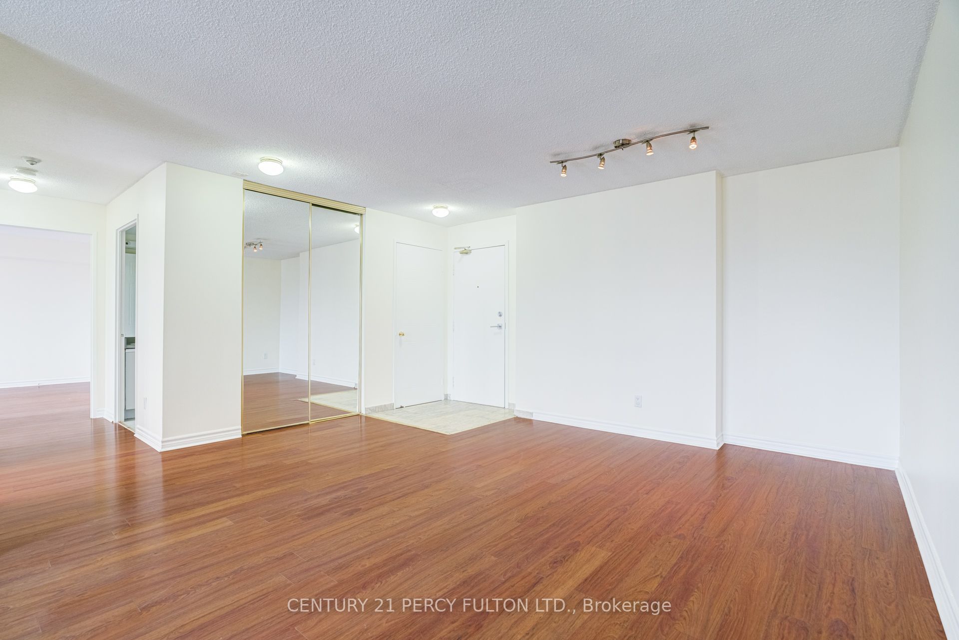 11753 Sheppard Avenue E 504