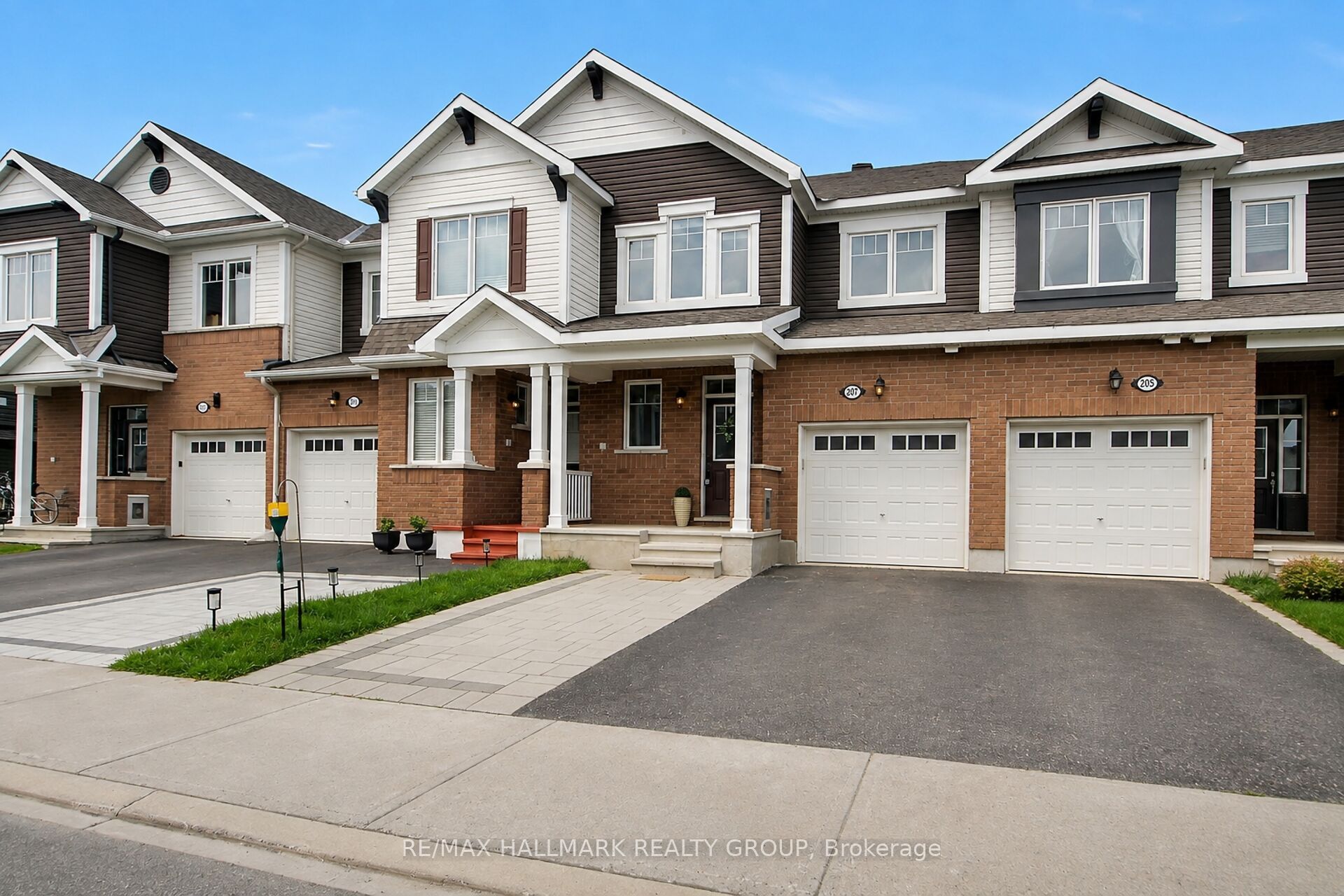 207 Willow Aster Circle