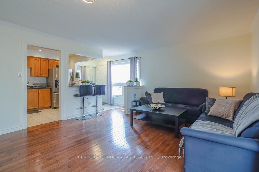 3066 Patrick Crescent