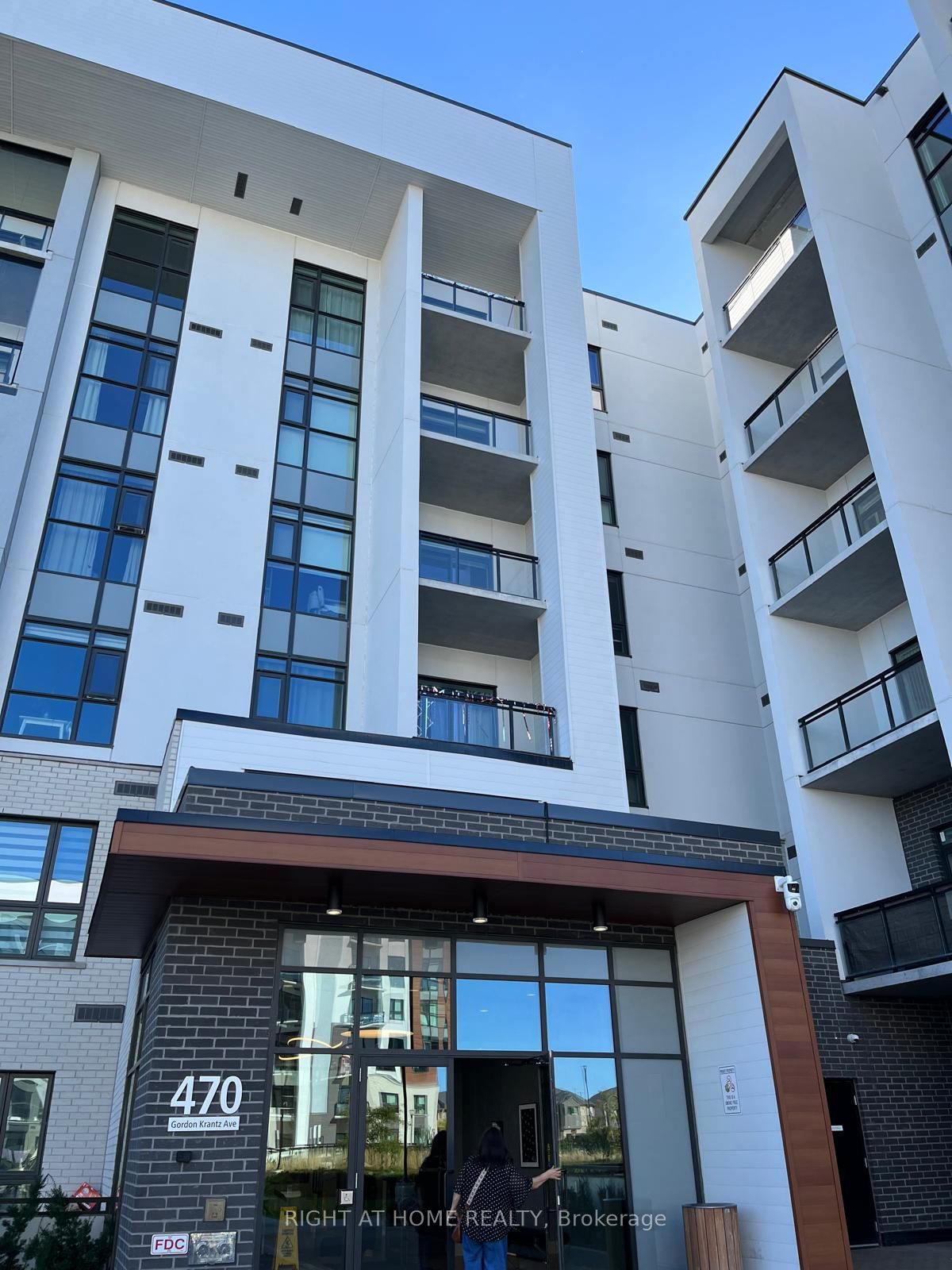470 Gordon Krantz Avenue 205