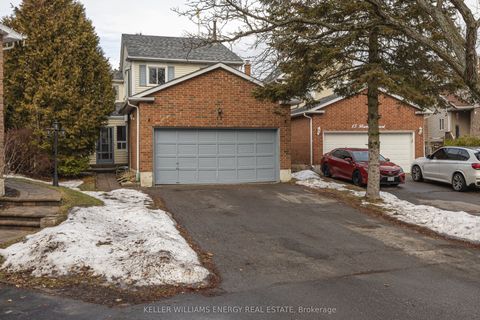 17 Barrow Court Whitby ON L1P 1E4