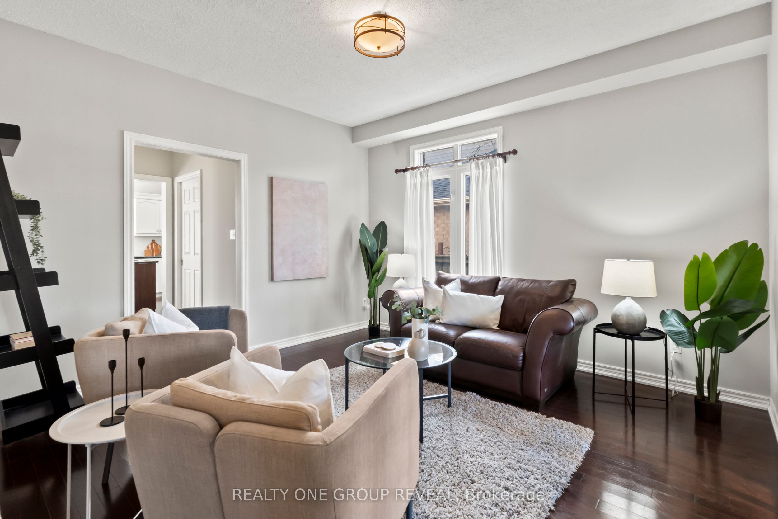 119 Clayton Crescent