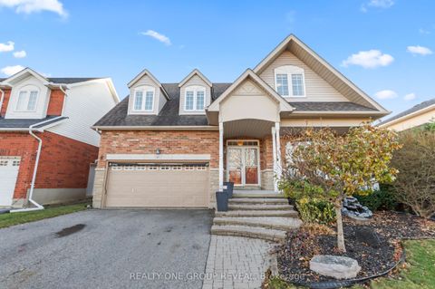 119 Clayton Crescent Clarington ON L1C 4P2