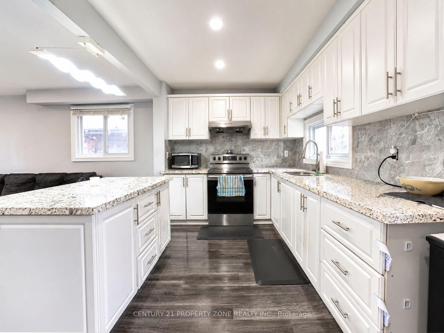 7652 Roselle Crescent