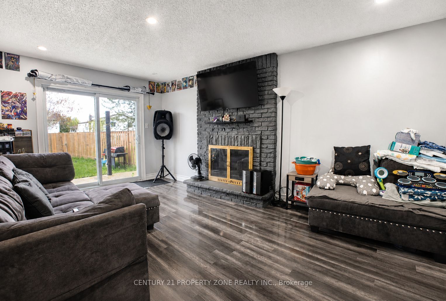 7652 Roselle Crescent