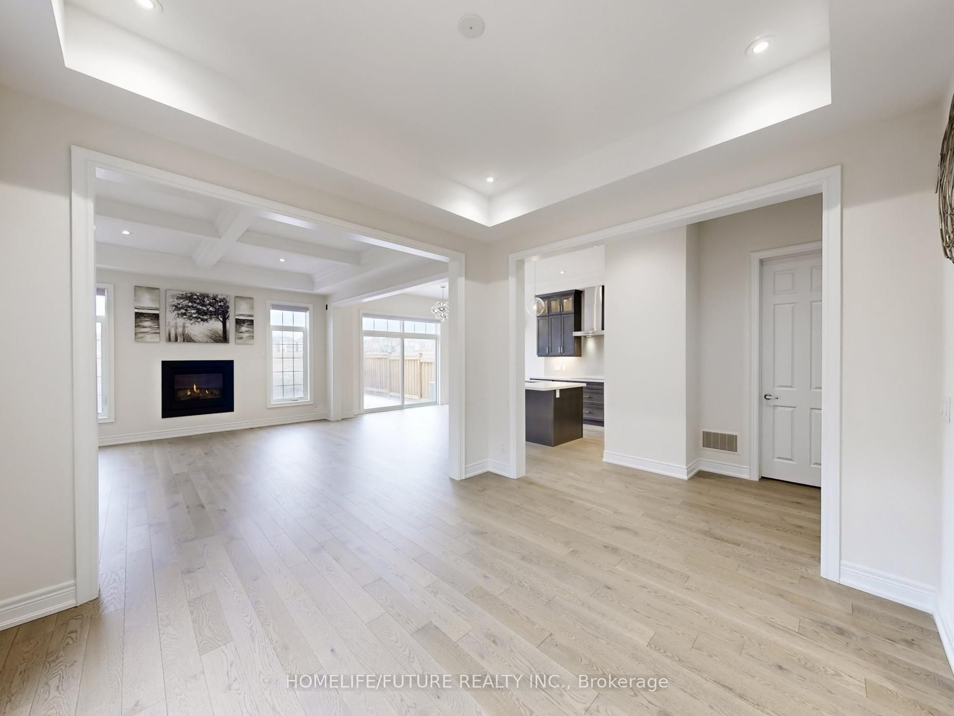 62 Christine Elliott Avenue
