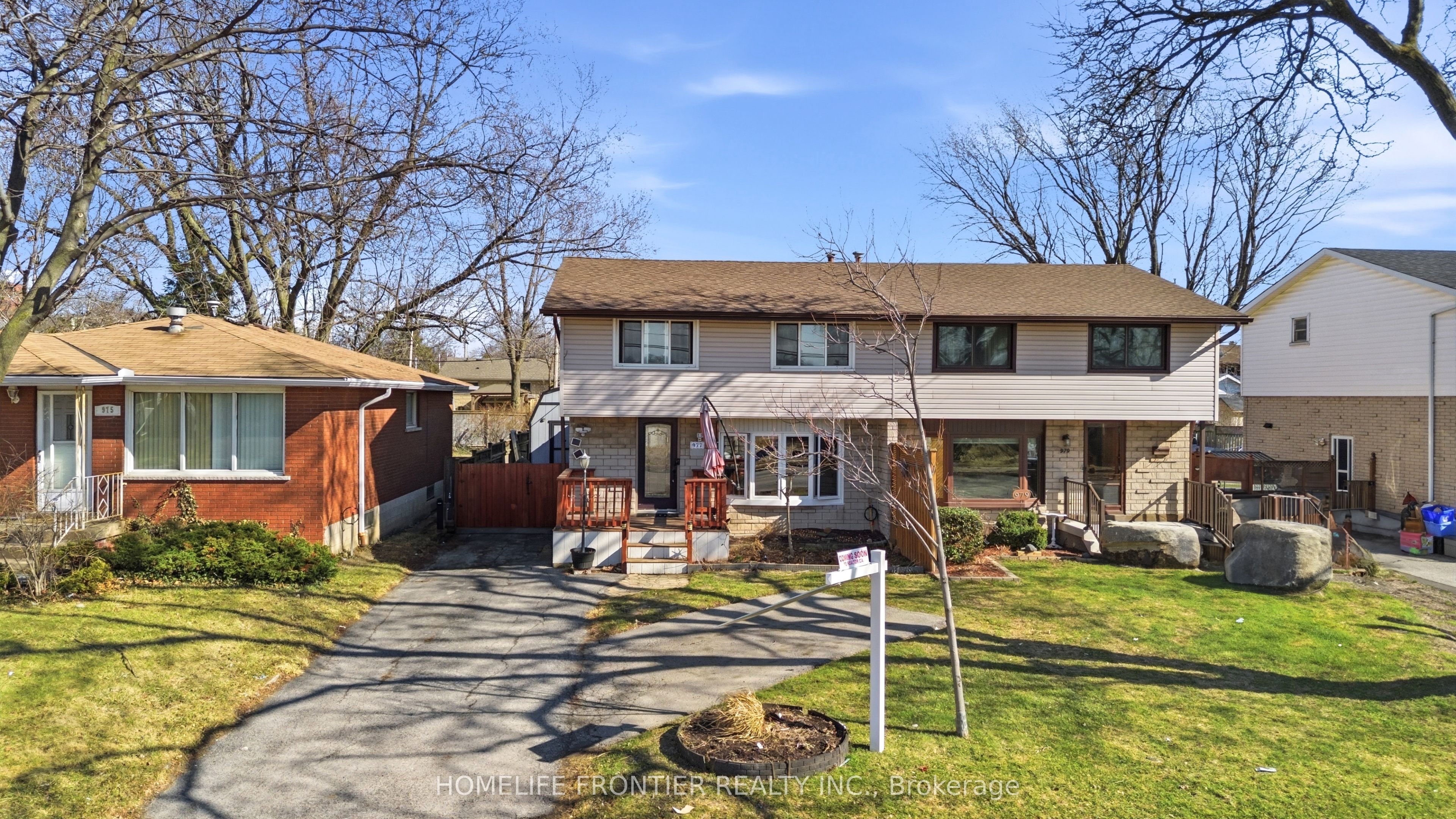 977 Upper Wellington Street