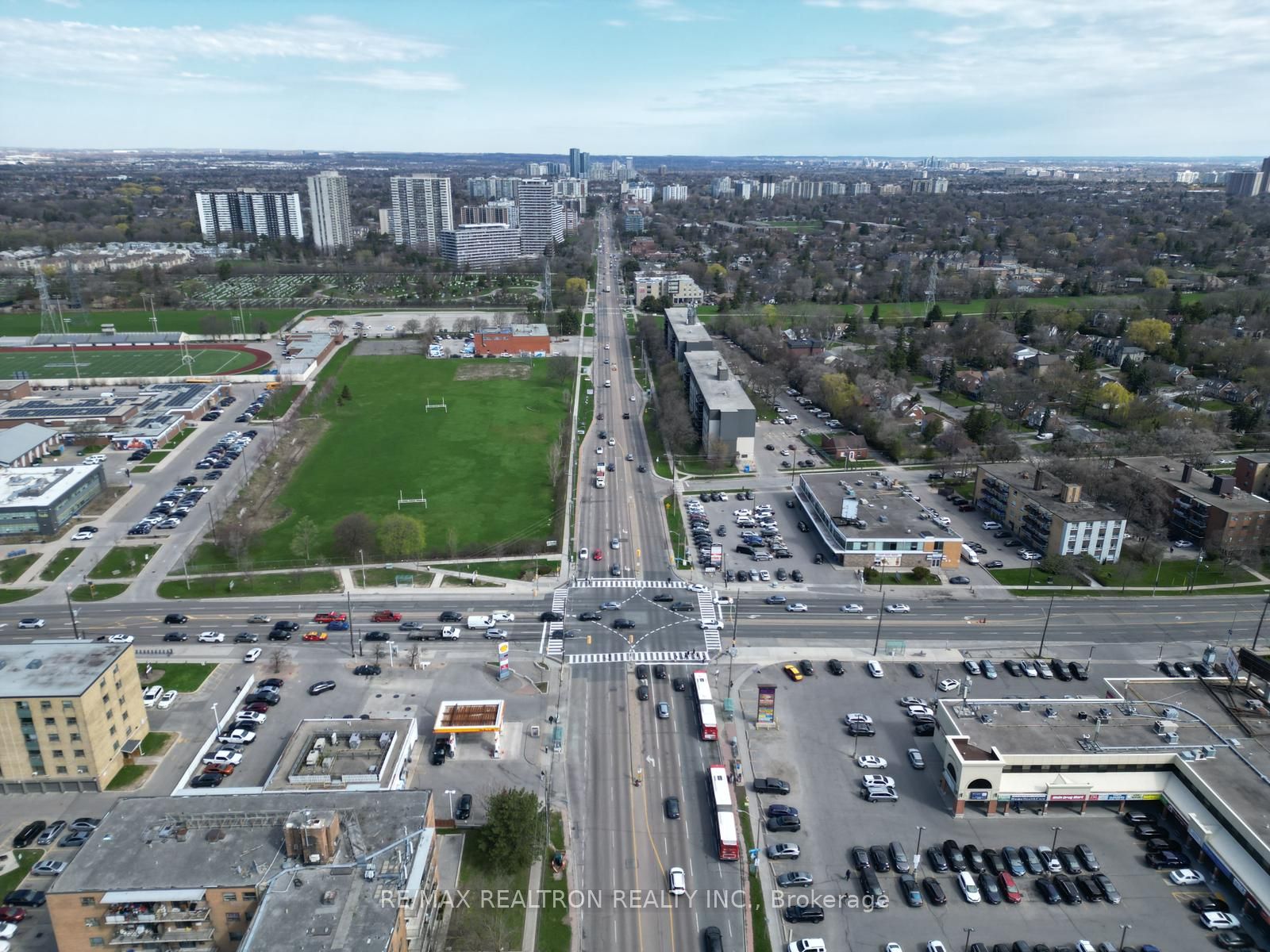 4926 Bathurst Street