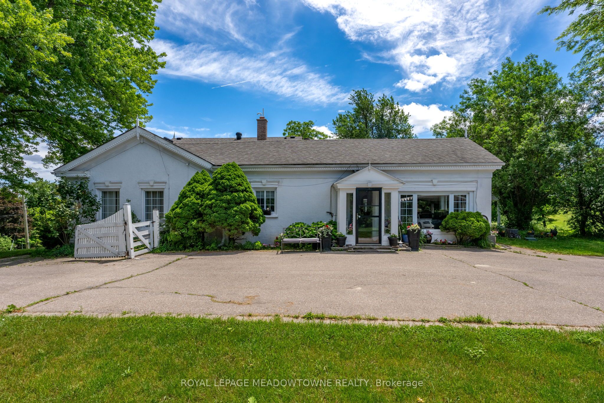 152 Confederation Street