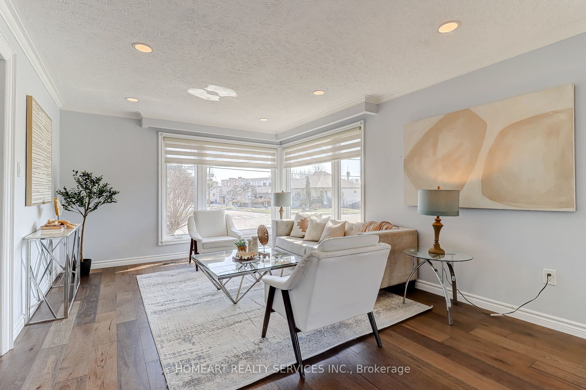 280 Waterloo Avenue