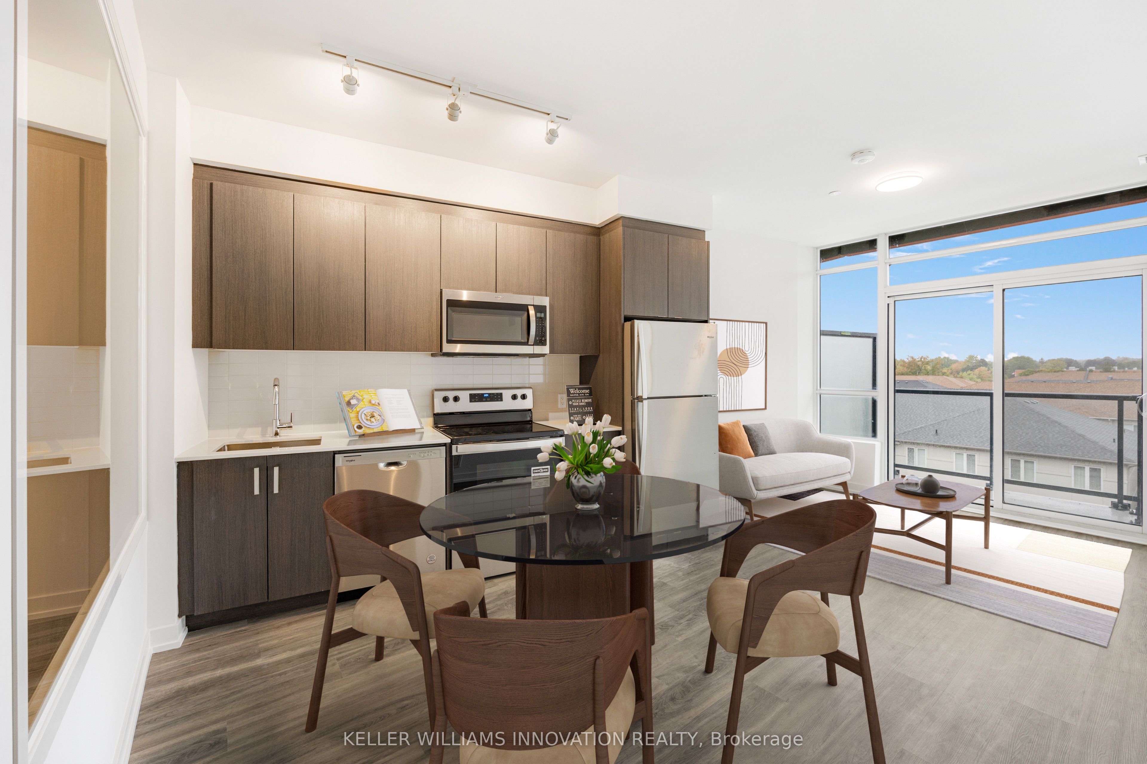 1010 Dundas Street E 524