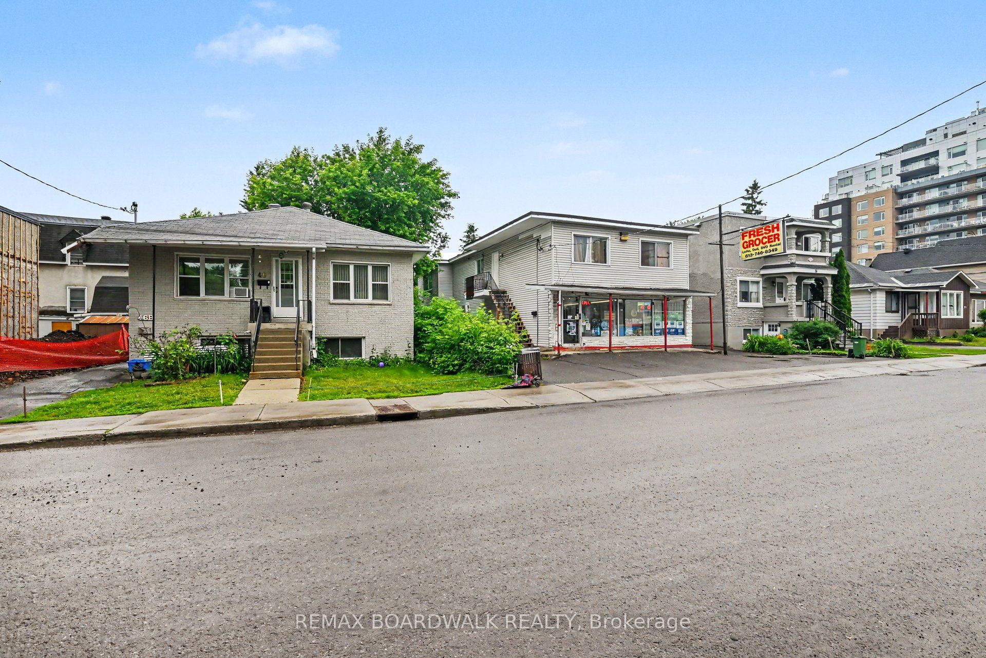 40 JOLLIET Avenue
