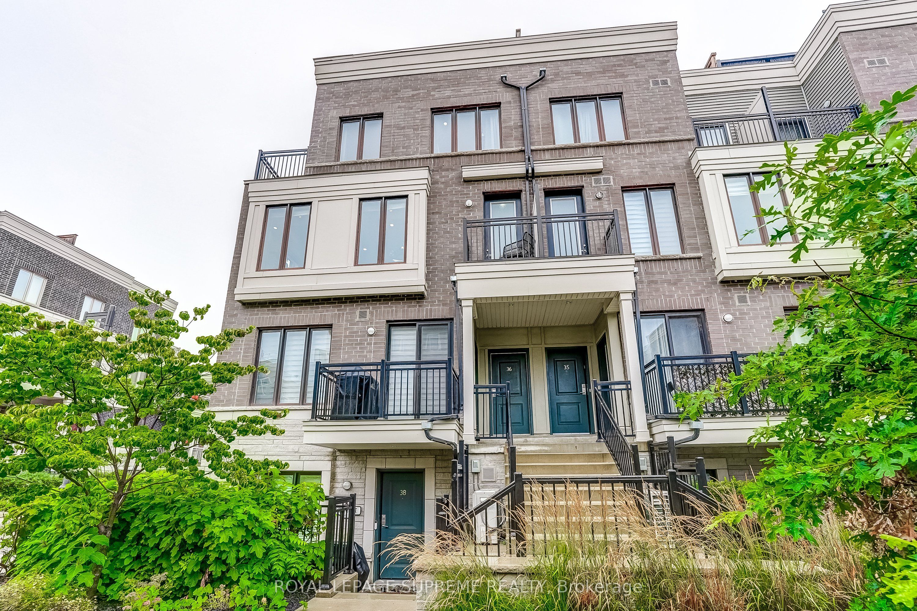 70 Eastwood Park Garden 36