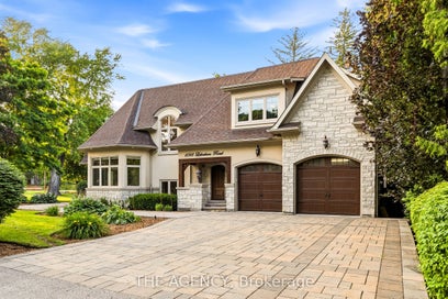 1098 Lakeshore Road W Oakville ON L6L 1E9